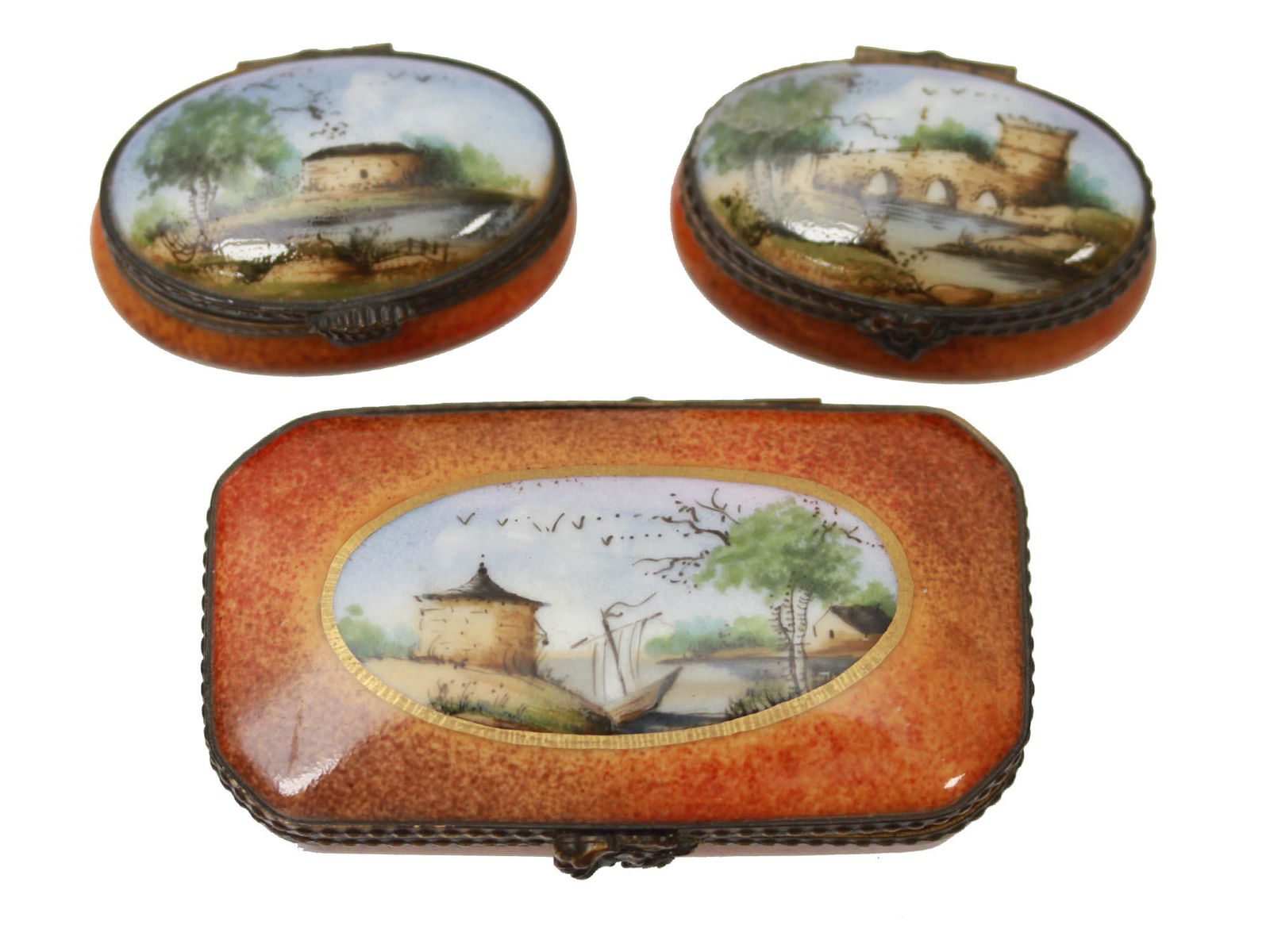 SET OF THREE LIMOGES PORCELAIN MINIATURE BOXES (1 of 13)