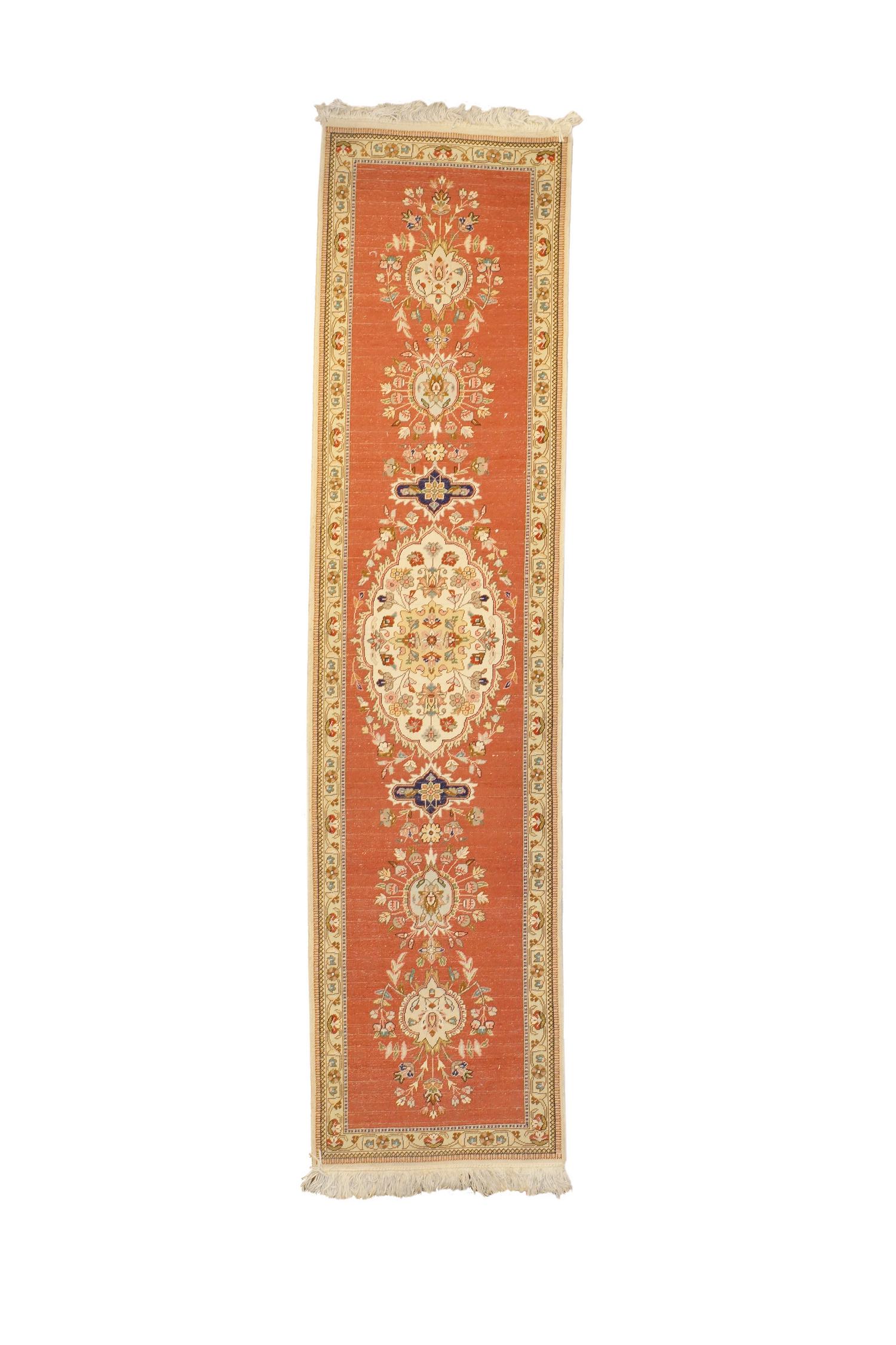 A VINTAGE PERSIAN HAND-WOVEN CARPET RUNNER (1 of 2)