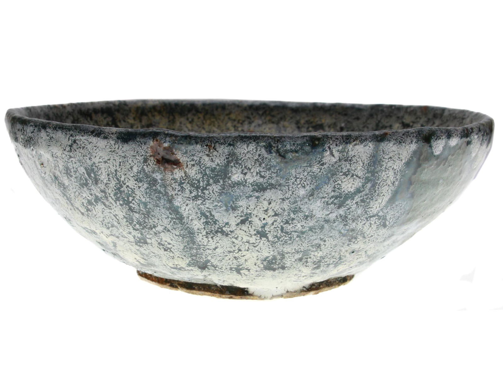 VINTAGE ARTISTIC GLAZED CERAMIC BOWL LEA HALPERN: Lea Halpern (Dutch, American, 1901-1985) artistic ceramic bowl covered with glaze in white and dark green shades with the effect of snowflakes. Signed by the artist, L. Halpern, and numbered, 124, on