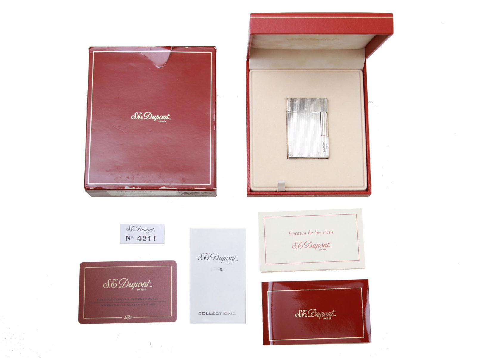 AN ORIGINAL VINTAGE DUPONT LIGHTER, BOXED (1 of 10)