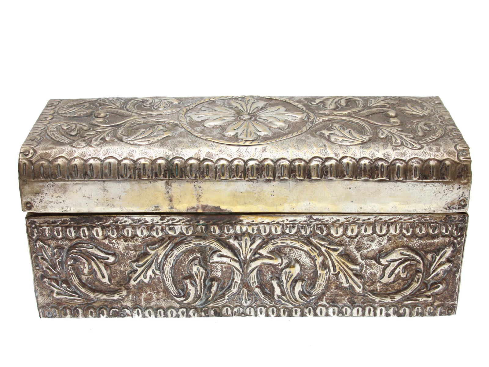 A VINTAGE SILVER-PLATED TRINKET BOX (1 of 5)