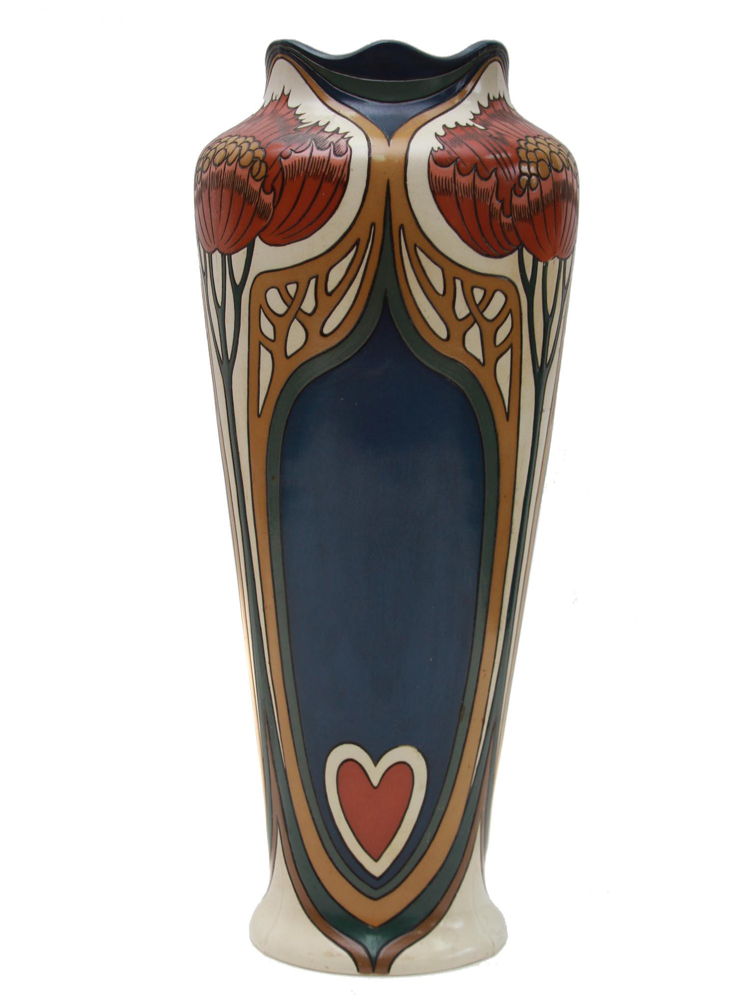 AN ANTIQUE GERMAN METTLACH V&B ART NOUVEAU VASE (1 of 6)