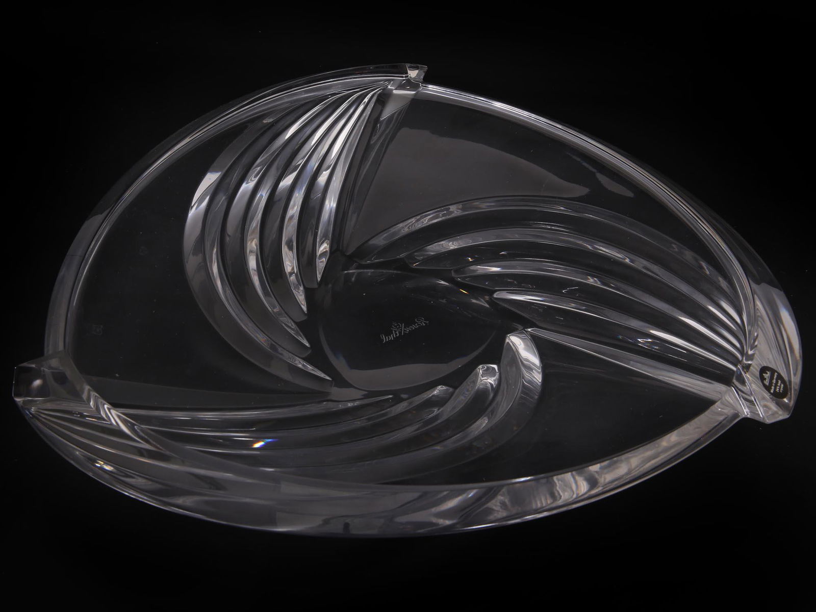 A MID CENTURY GERMAN ROSENTHAL CRYSTAL GLASS TRAY (1 of 7)