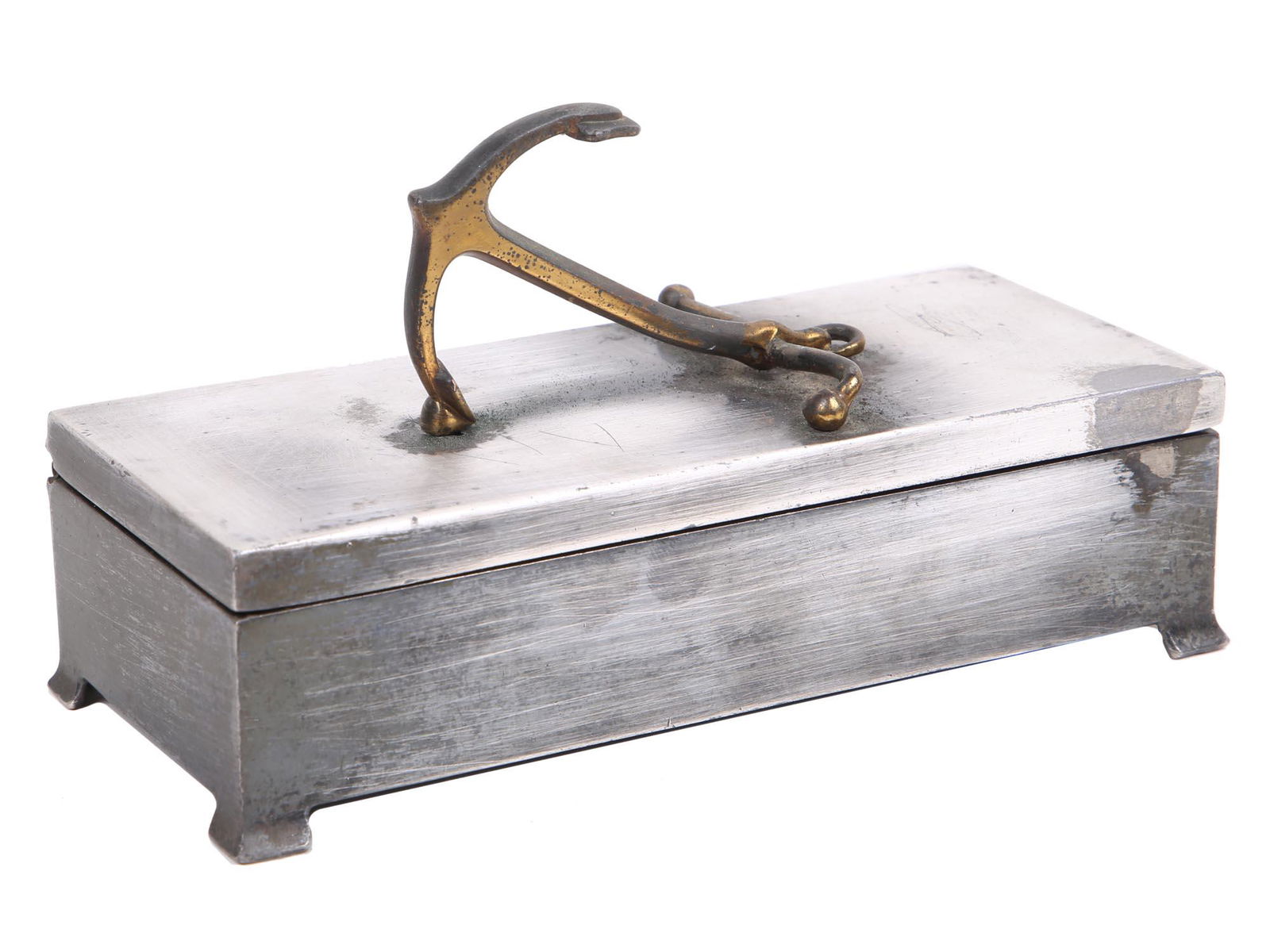 A VINTAGE JENNINGS BROTHERS CIGARETTE BOX (1 of 6)