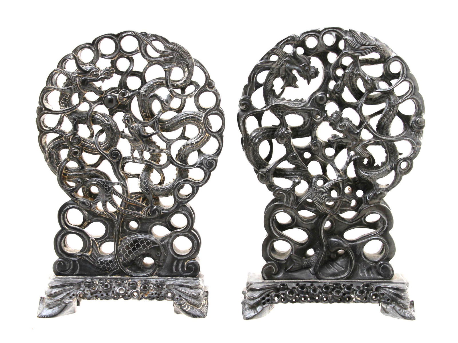 PAIR OF CHINESE OPENWORK PLAQUETTES WITH DRAGONS (1 of 9)