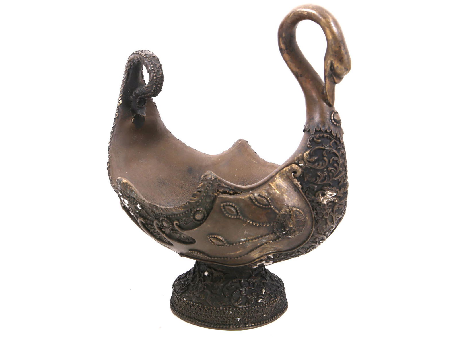 AN ART DECO STYLE SWAN SHAPED BRONZE FRUIT TRAY (1 of 6)