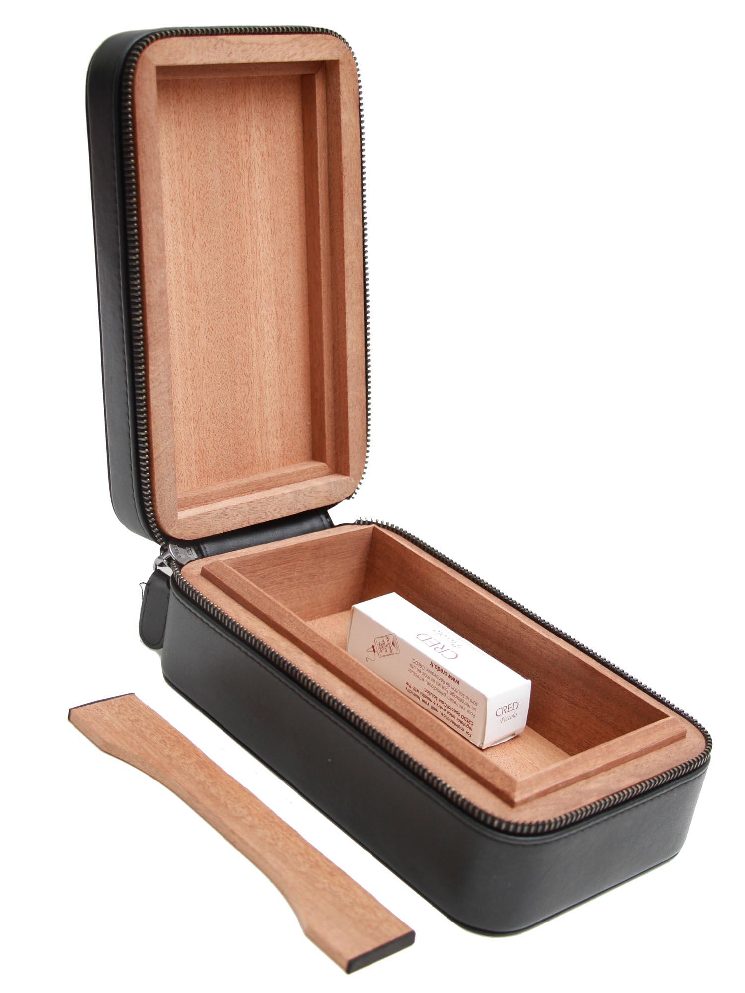 AN AUDEMARS PIGUET TRAVEL HUMIDOR LEATHER WOOD (1 of 9)