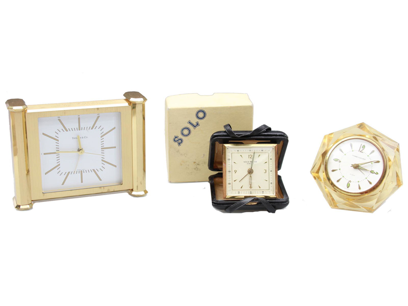 A SET OF THREE VINTAGE DESK CLOCKS (1 of 12)