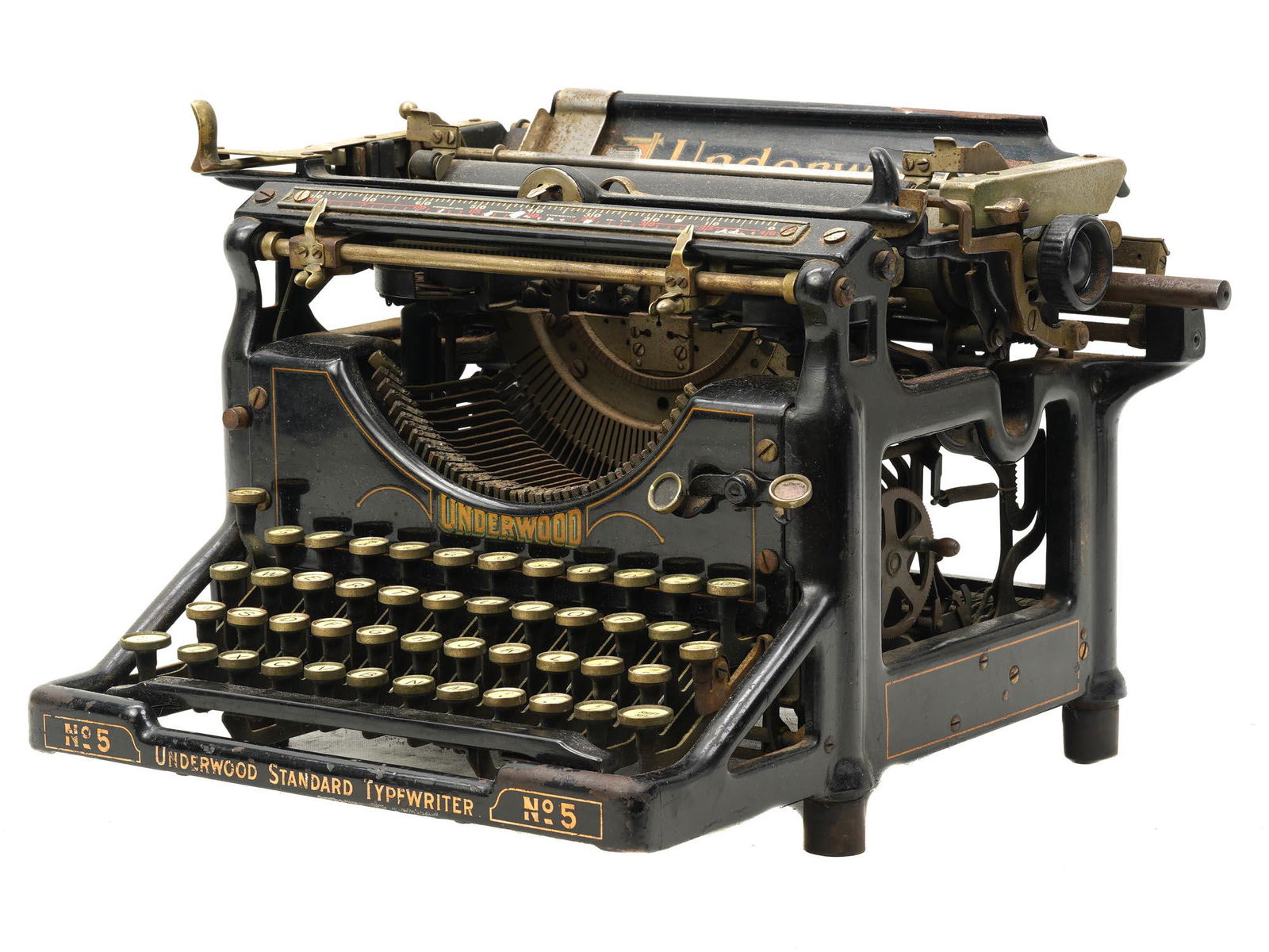 AN ANTIQUE UNDERWOOD MODEL 5 TYPE WRITER MACHINE (1 of 7)