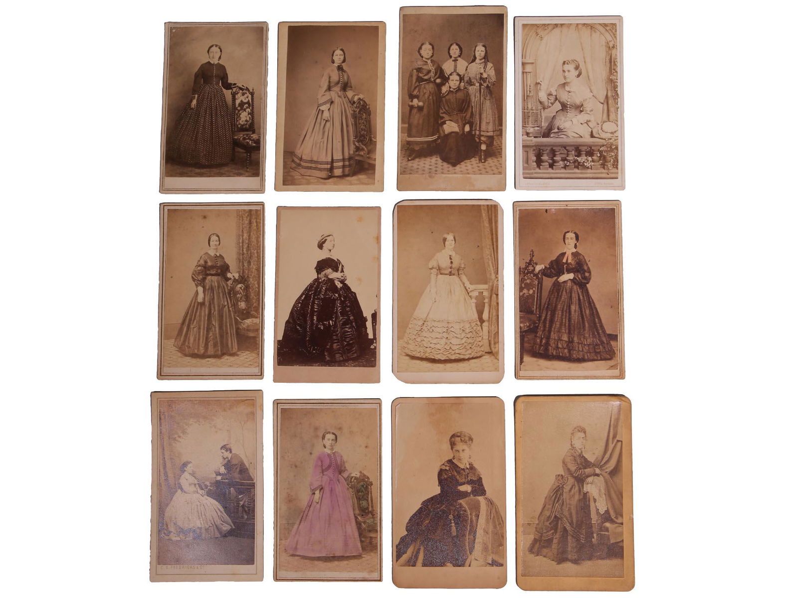 RARE QUEEN VICTORIA CARTE DE VISITE PHOTOGRAPHY (1 of 11)