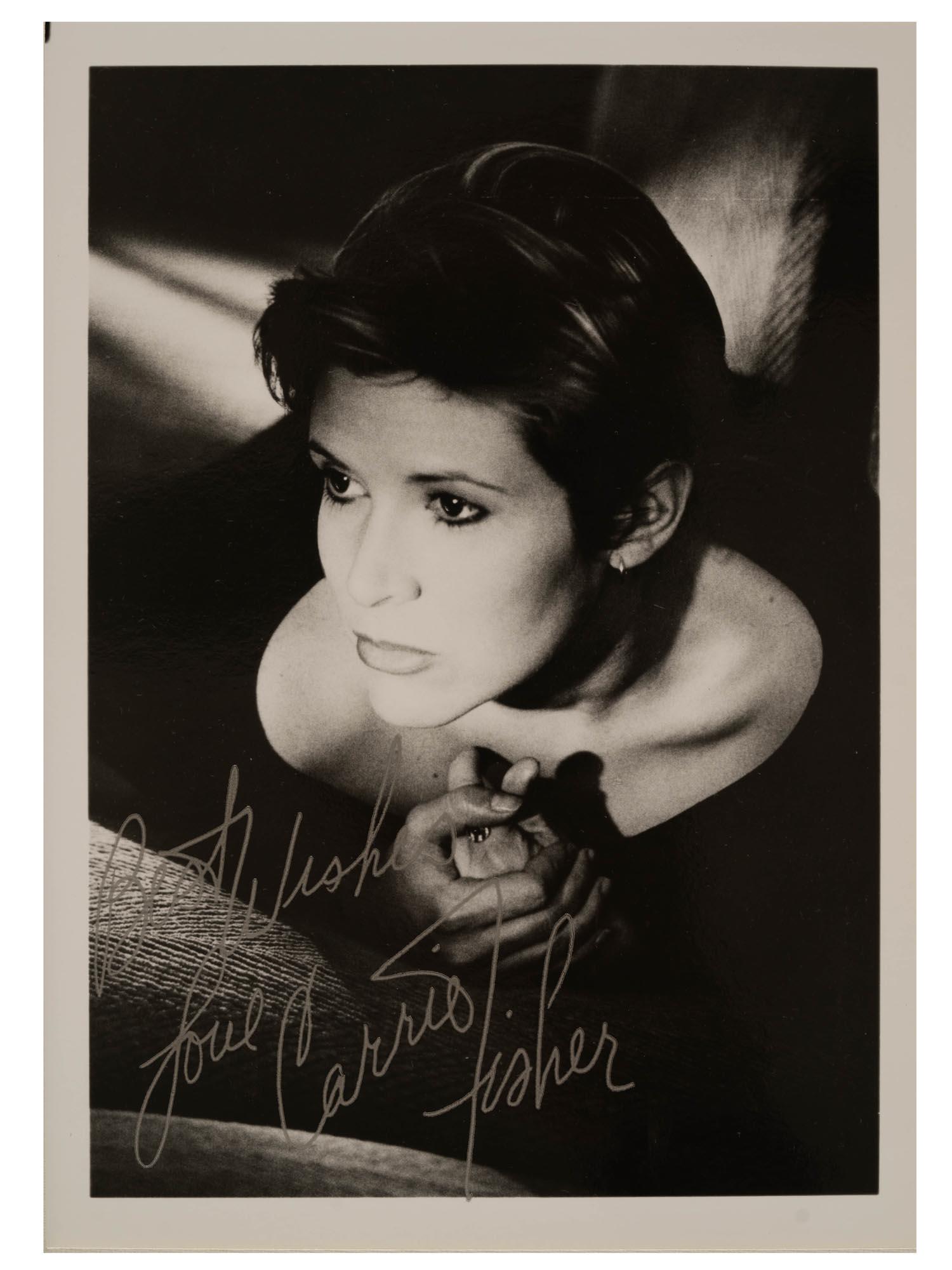 CARRIE FRANCES FISHER AUTOGRAPH PHOTO SIGNED (1 of 2)