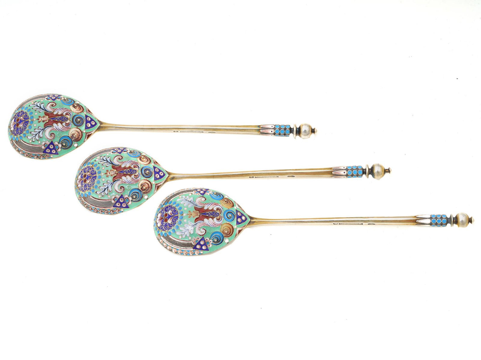 A RUSSIAN GILT SILVER AND ENAMEL SPOONS (1 of 5)