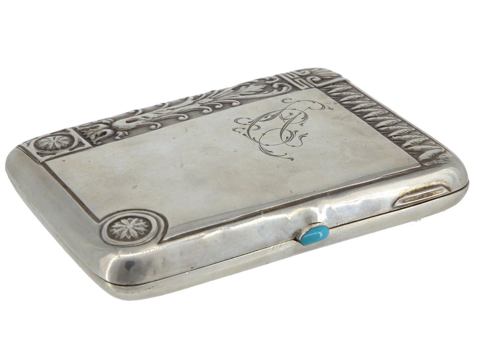 A RUSSIAN SILVER CIGARETTE HOLDER (1 of 9)