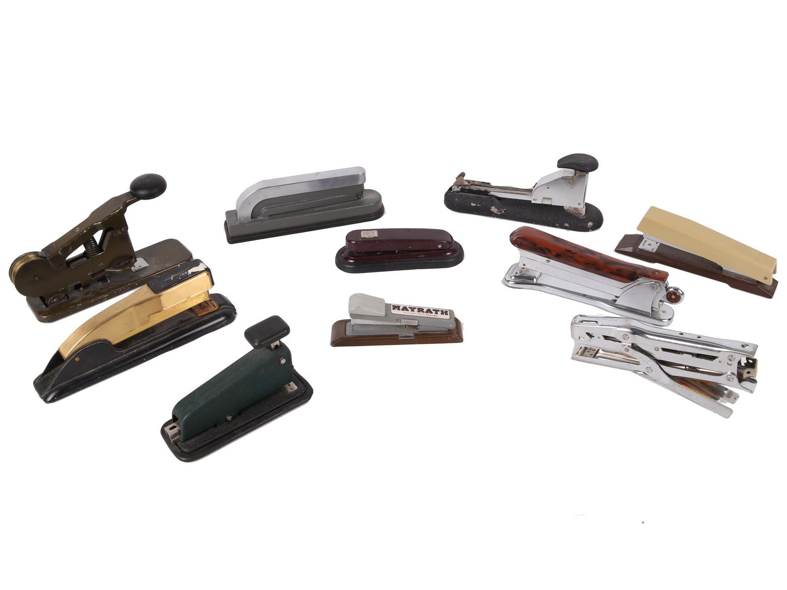 A LOT OF TEN VINTAGE MID CENTURY OFFICE STAPLERS (1 of 8)