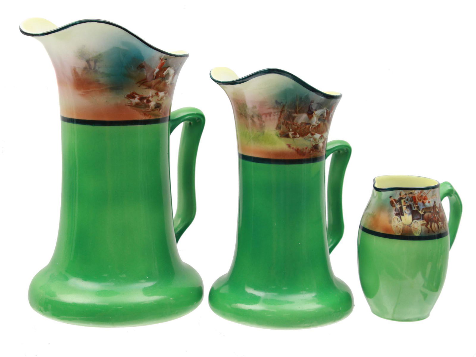 A ROYAL BAYREUTH PORCELAIN SET OF THREE PIECES (1 of 7)