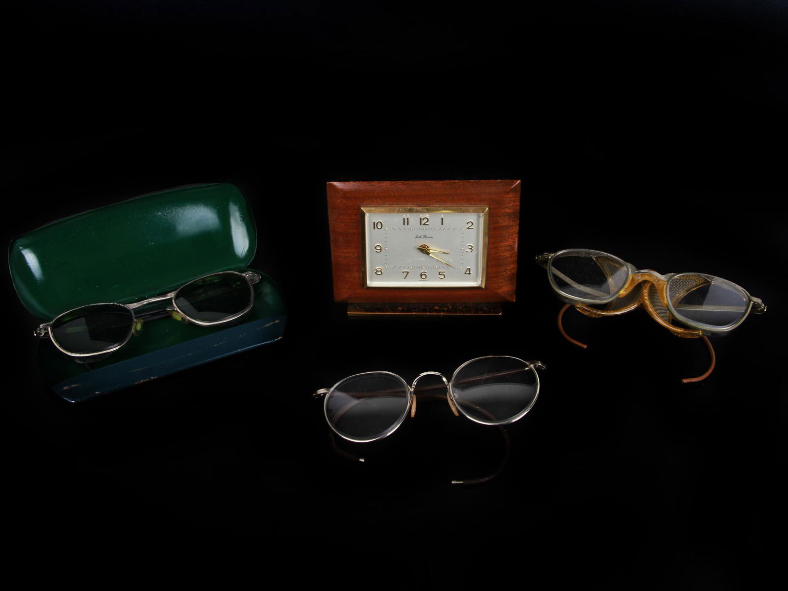 ANTIQUE VINTAGE EYEGLASSES AND DESKTOP CLOCK (1 of 9)
