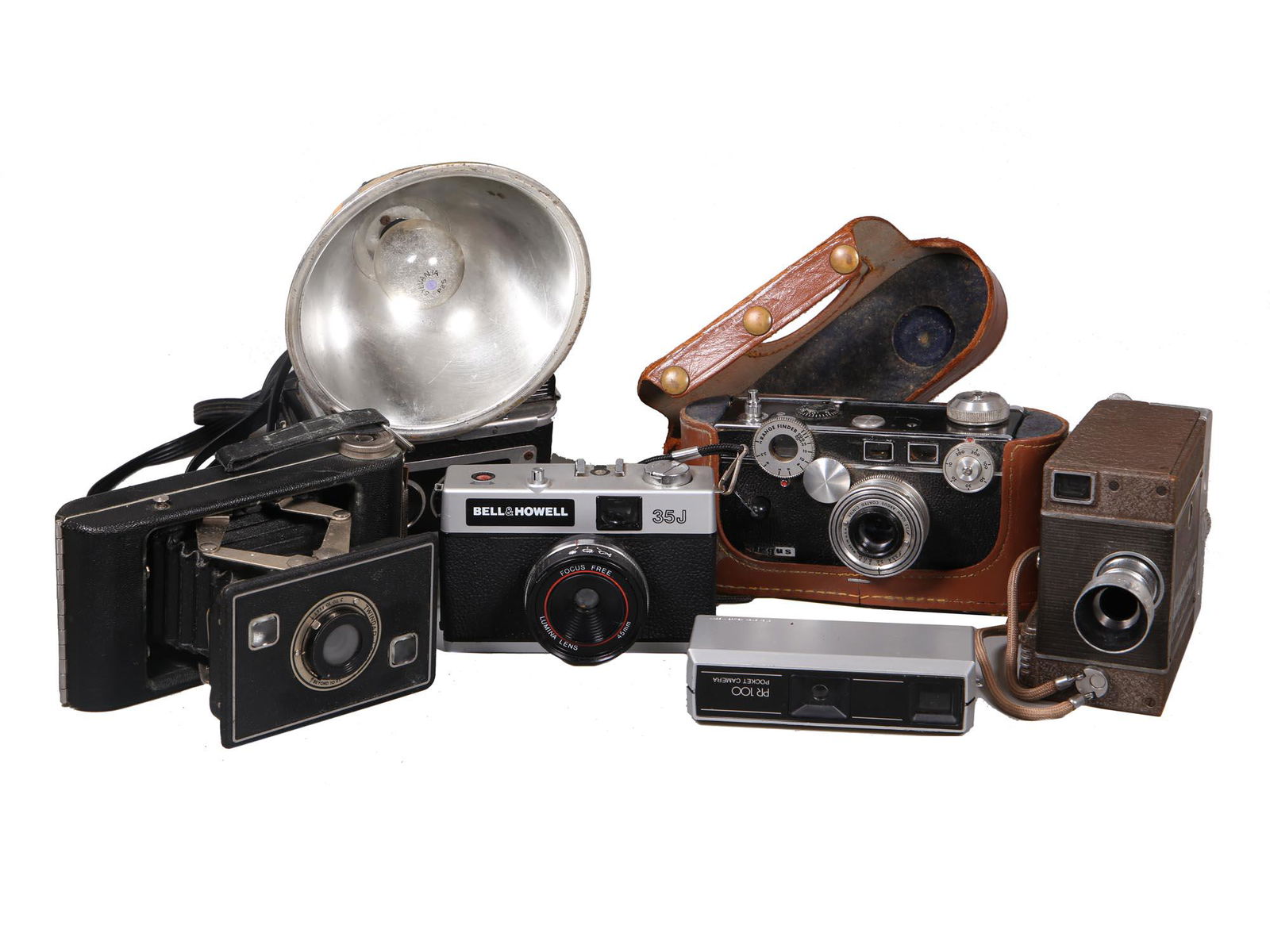A LOT OF 5 ASSORTED VINTAGE CAMERAS (1 of 16)