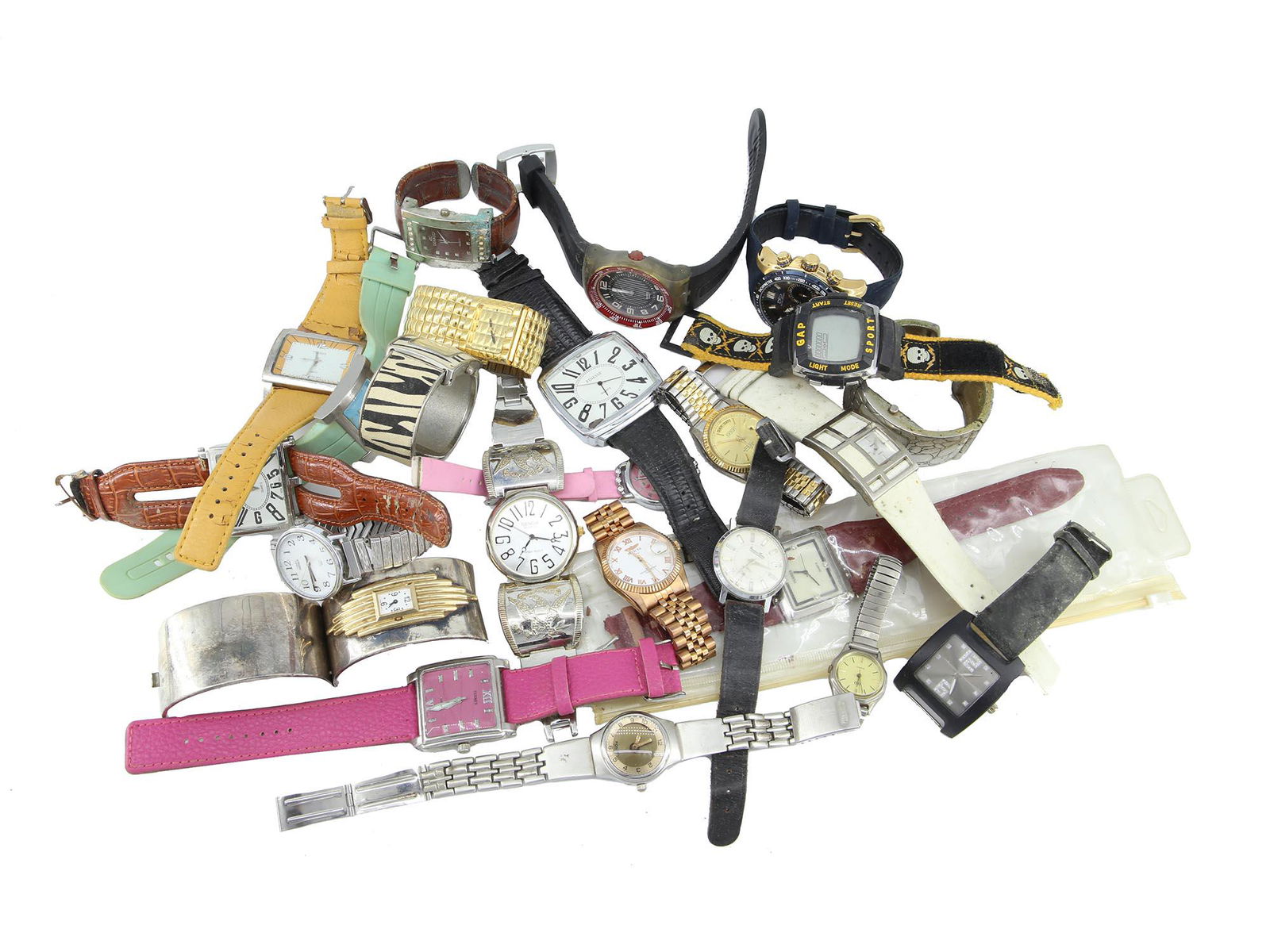 LARGE COLLECTION OF VINTAGE MODERN WRIST WATCHES (1 of 5)