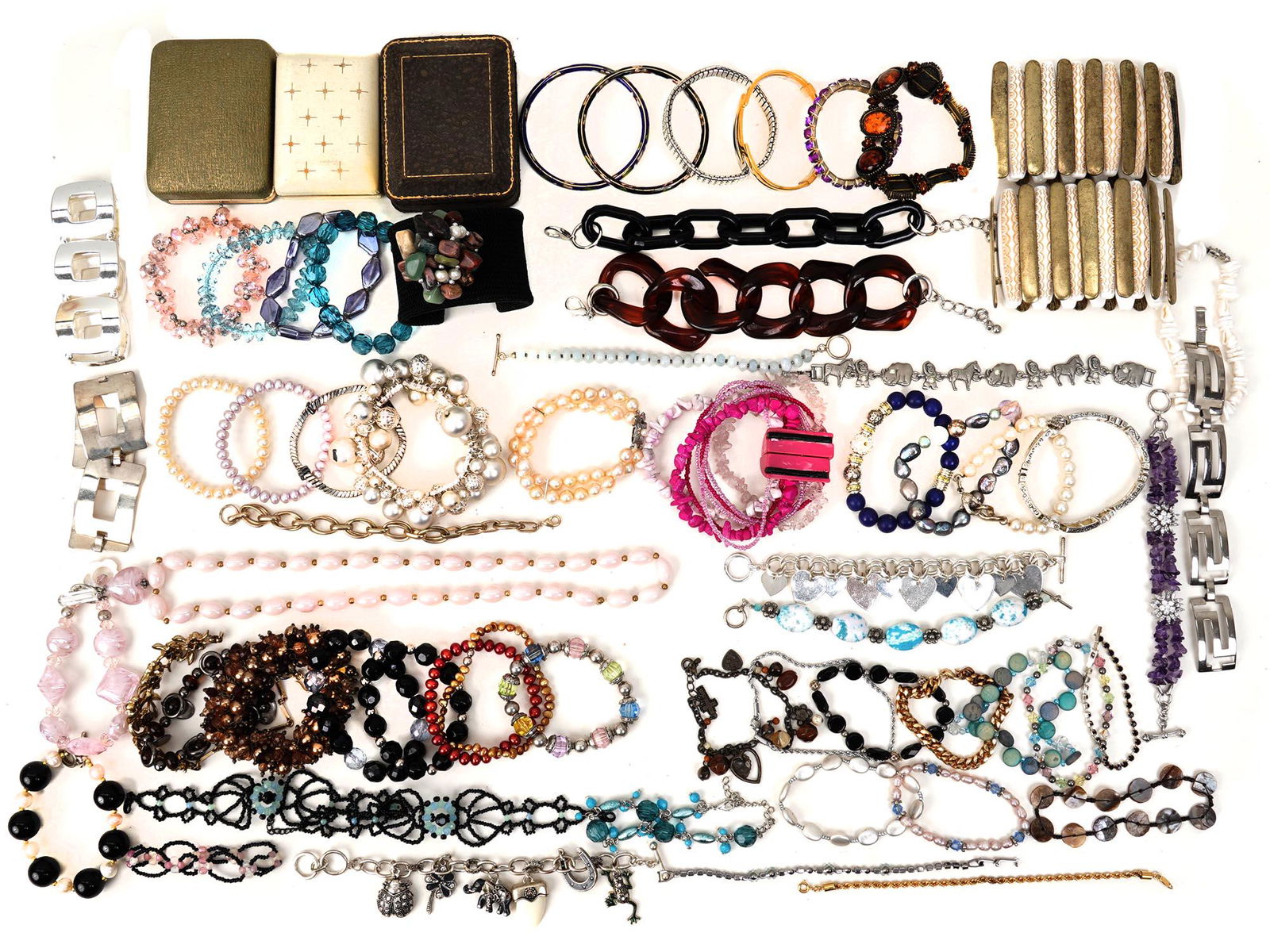 A LARGE COLLECTION OF COSTUME JEWELRY BRACELETS (1 of 5)