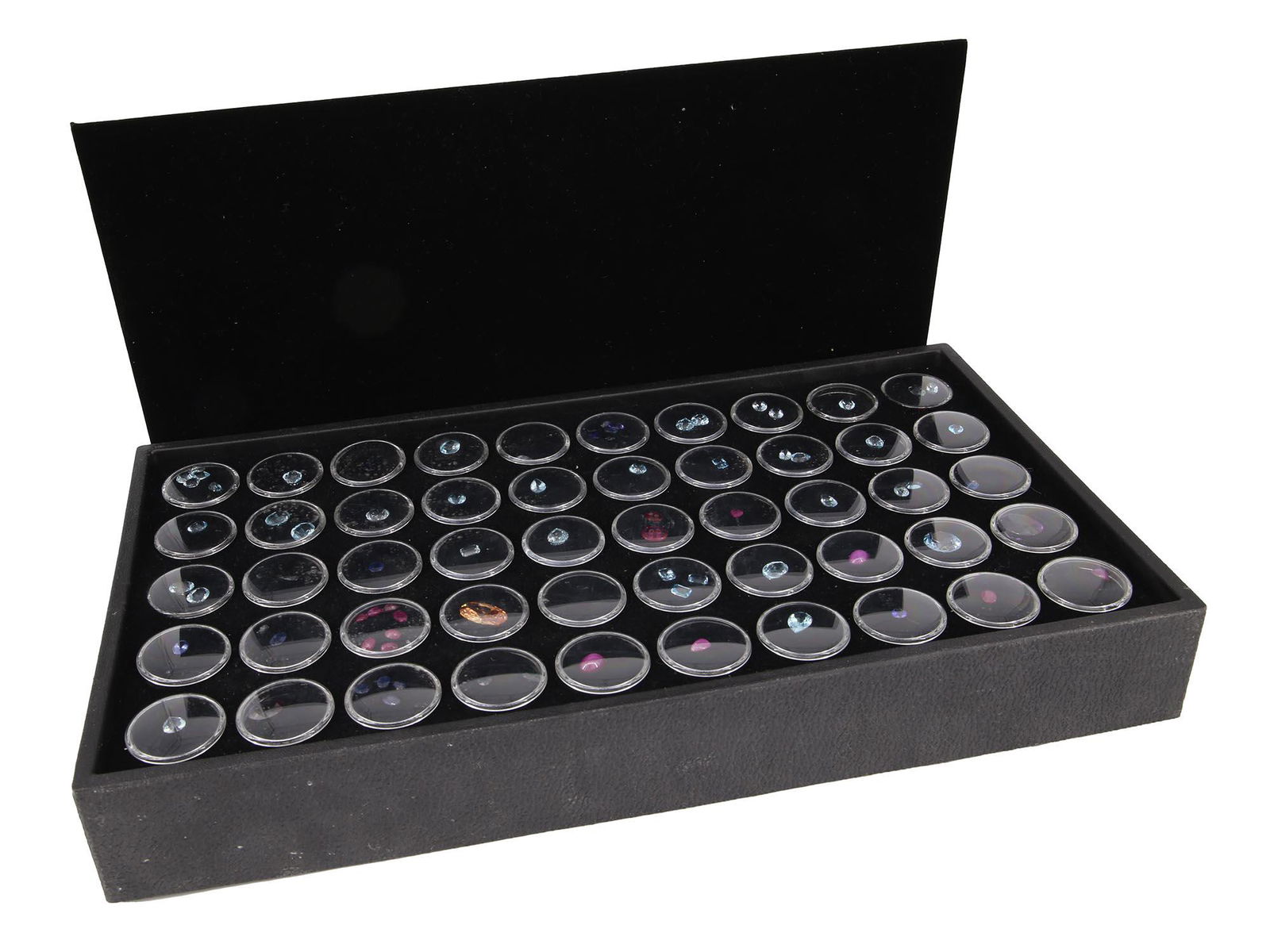 AN ASSORTED GEMOLOGY COLLECTION IN CARRY CASE (1 of 5)