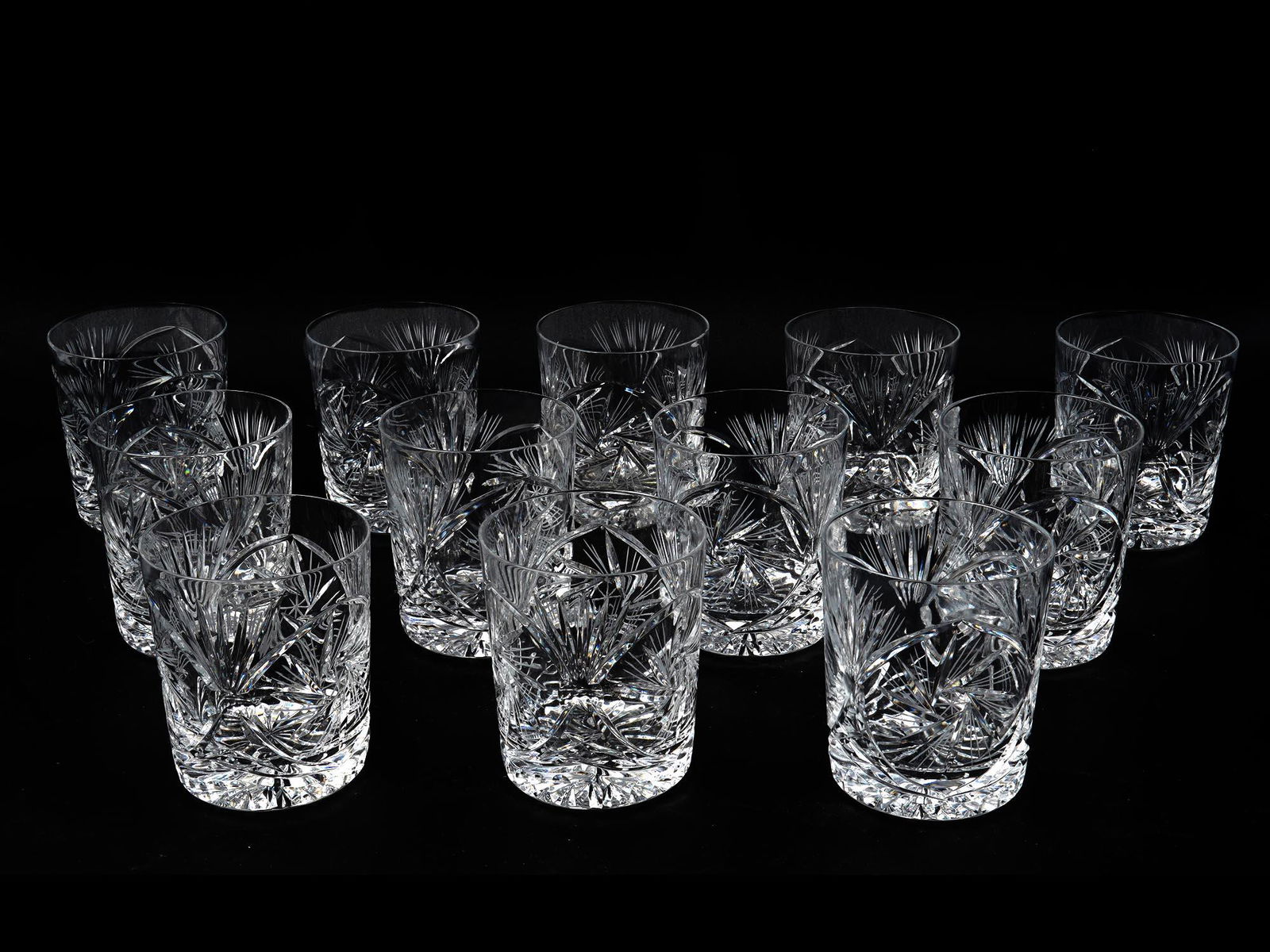TWELVE VINTAGE CRYSTAL CUT GLASSES DRINK WARE SET (1 of 4)
