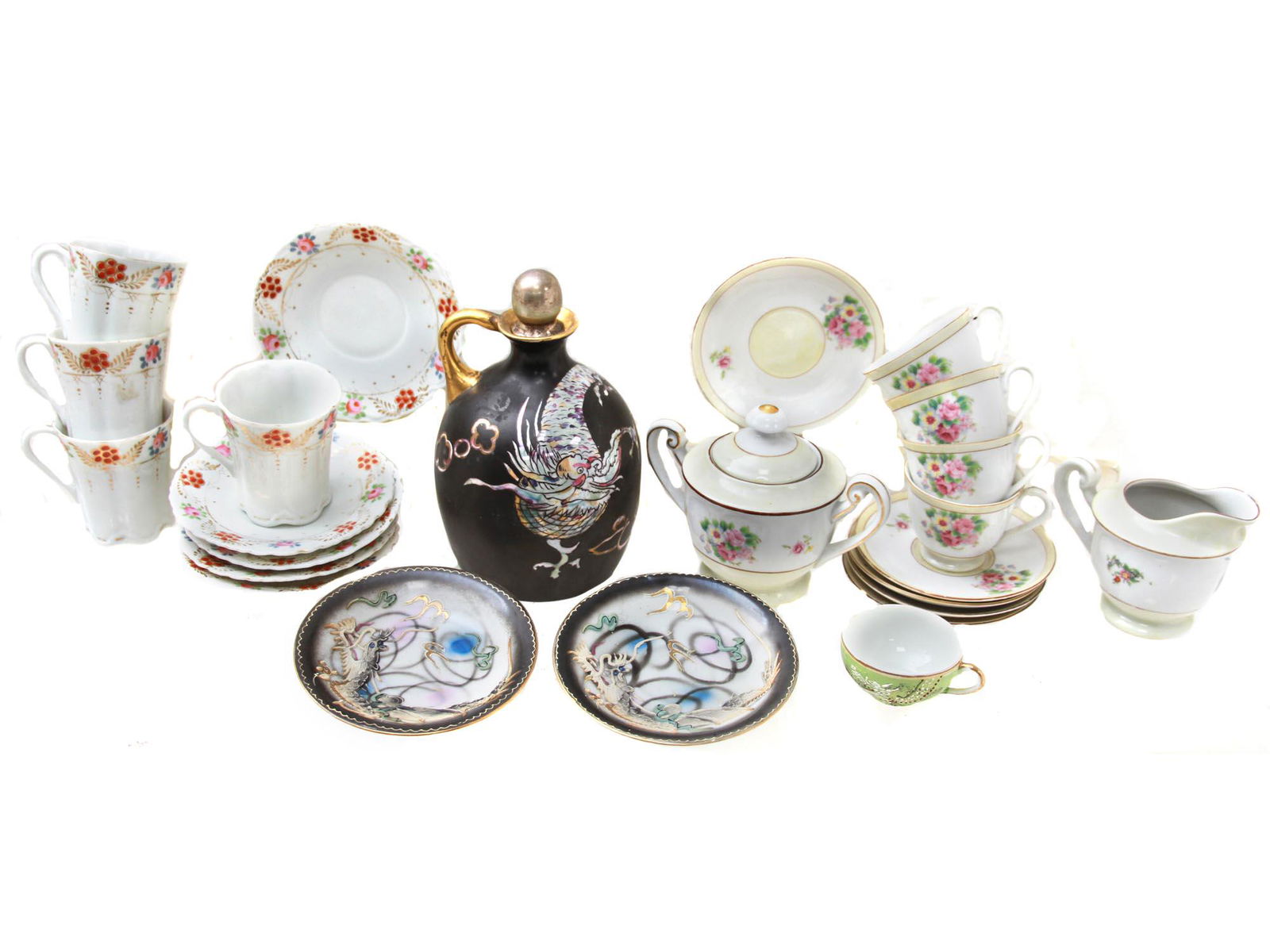 LARGE COLLECTION OF OCCUPIED JAPANESE TABLEWARE (1 of 12)