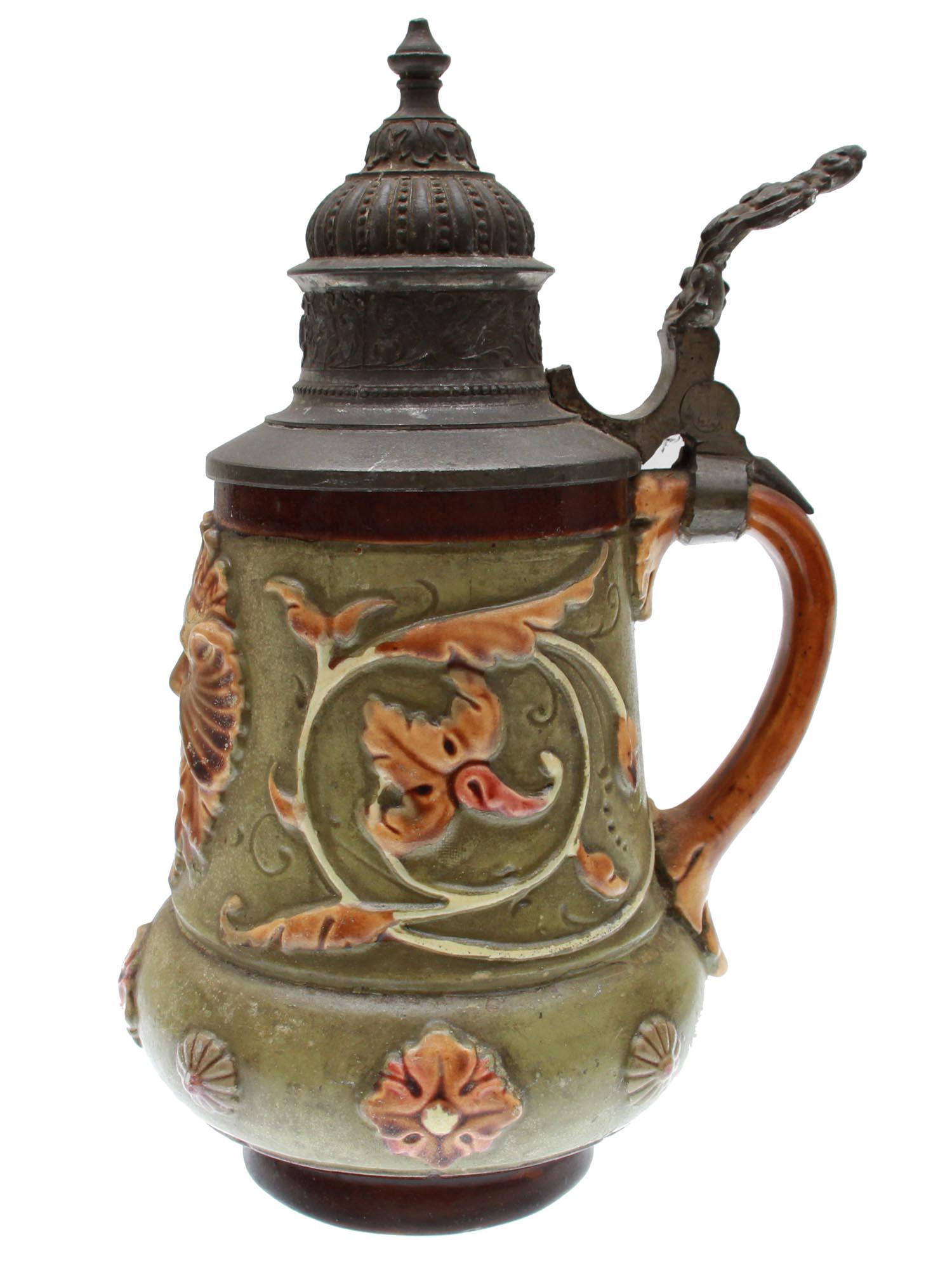 A VINTAGE GERMAN BEER STEIN (1 of 5)