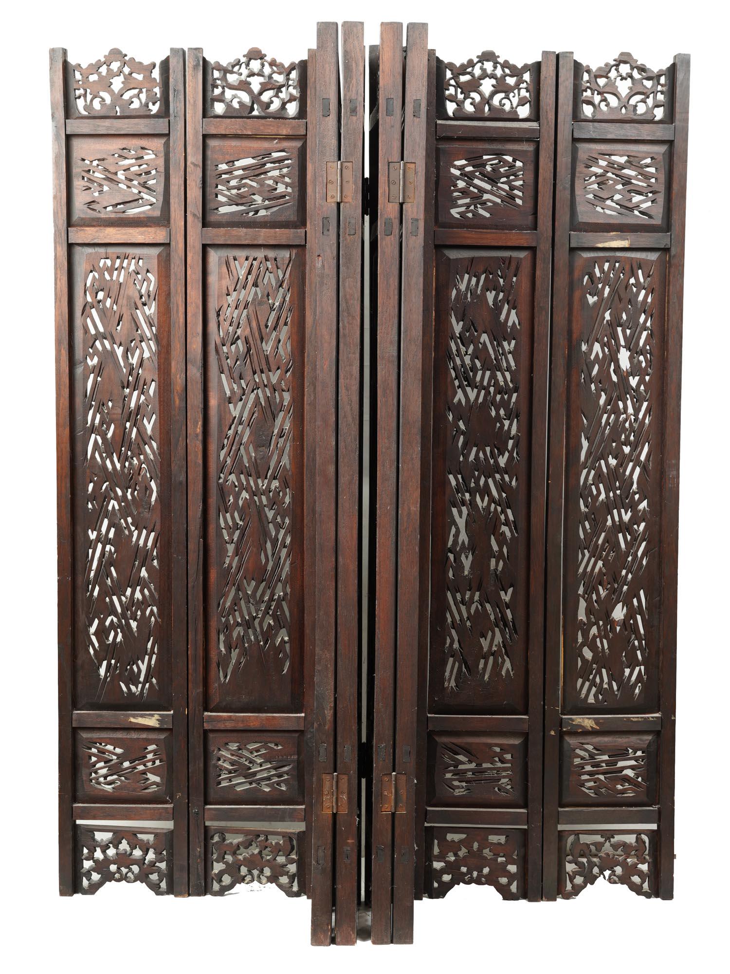 ANTIQUE CHINESE CRAVED EIGHT PANELS WOODEN SCREEN (1 of 3)