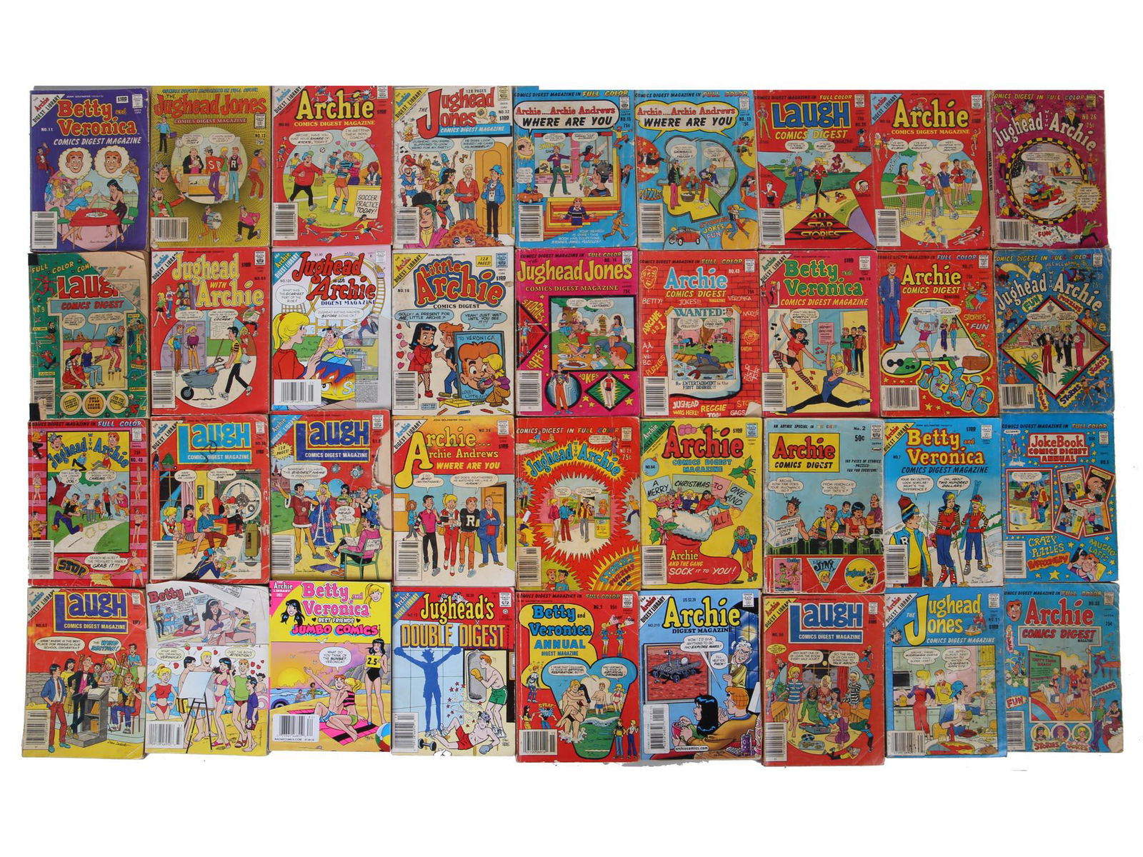 LARGE LOT OF ARCHIE DIGEST LIBRARY AND MORE (1 of 8)