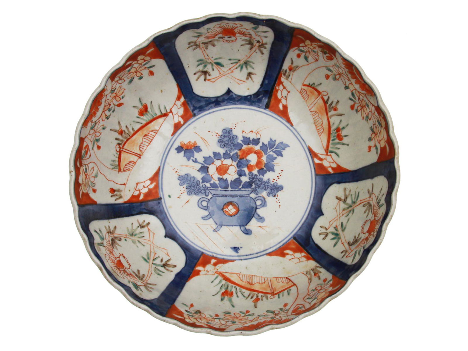 AN ANTIQUE JAPANESE MEIJI PERIOD IMARI BOWL (1 of 4)