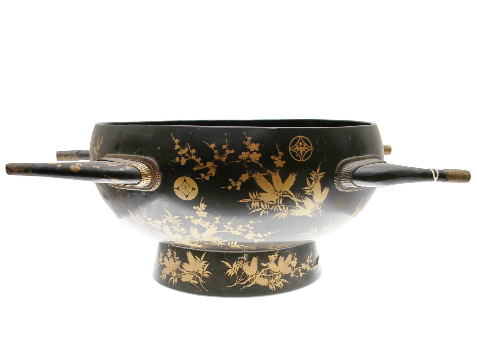 AN ANTIQUE JAPANESE LACQUER WATER BASIN 19TH CEN. (1 of 10)