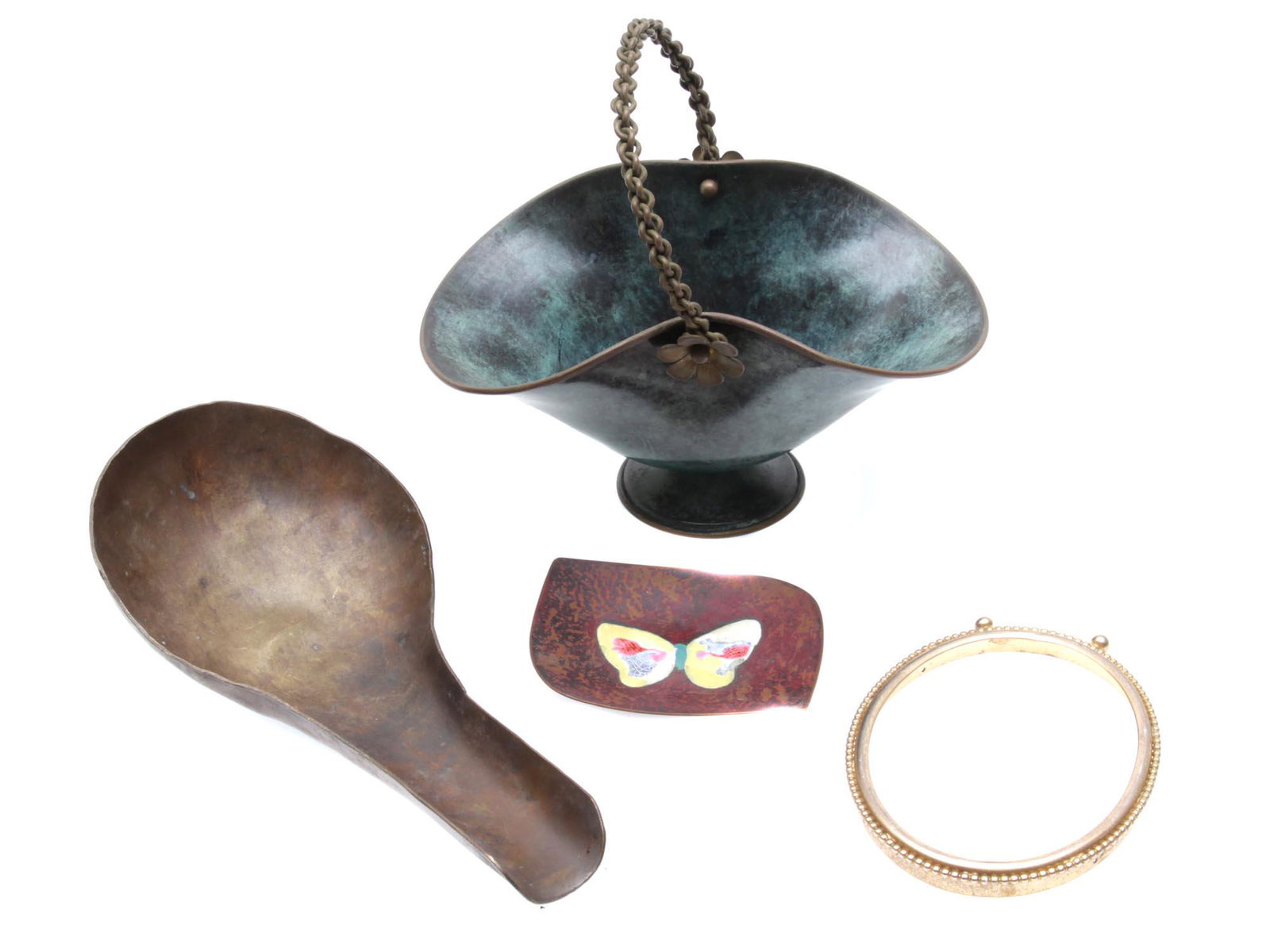 A LOT OF FOUR ANTIQUE BRASS ITEMS (1 of 10)