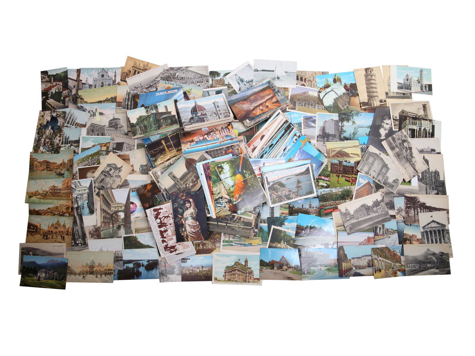 LARGE COLLECTION OF VINTAGE AND ANTIQUE POSTCARDS (1 of 8)