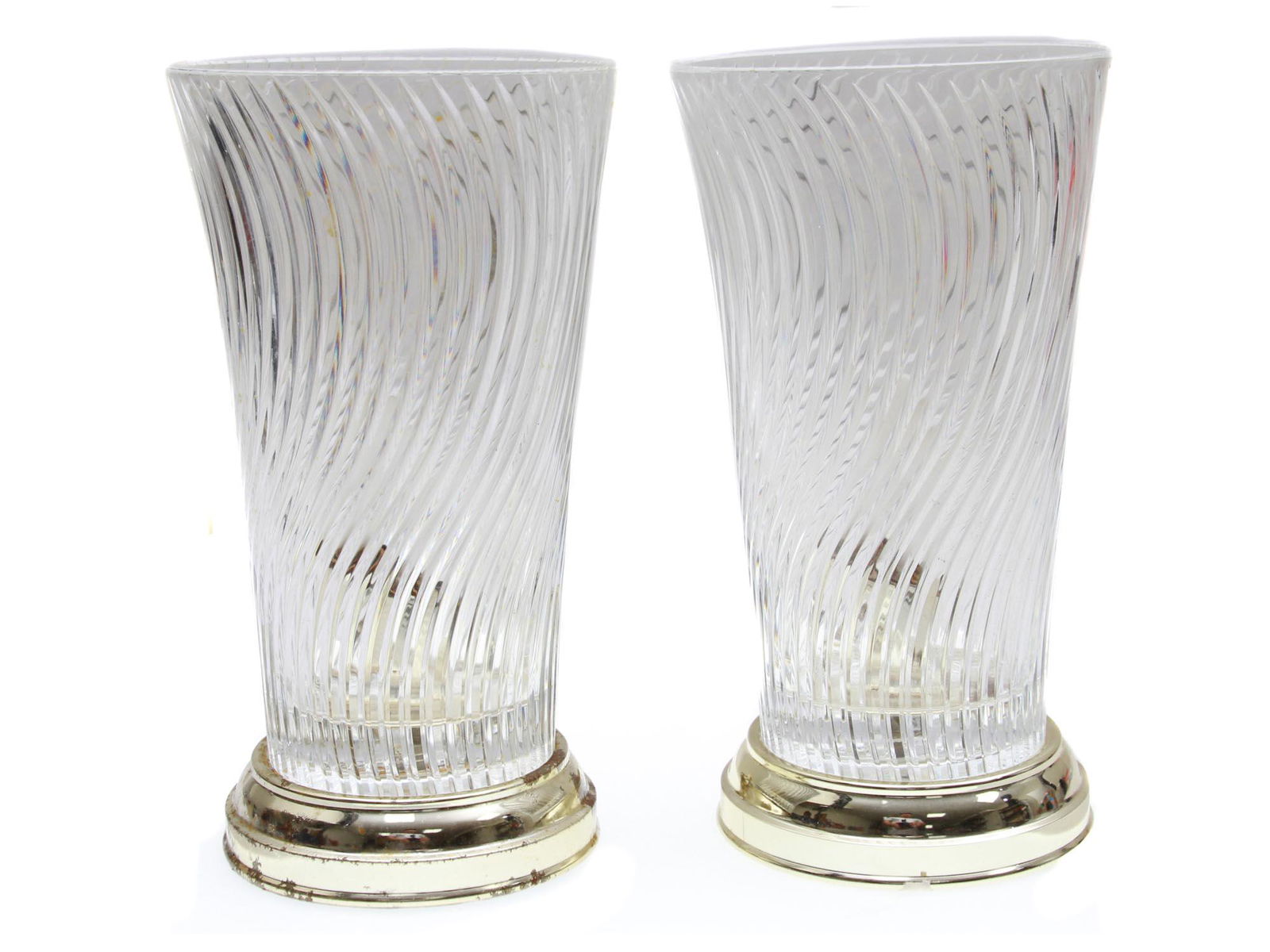 PAIR OF UNDERWRITERS LABORATORIES PORTABLE LAMPS (1 of 3)