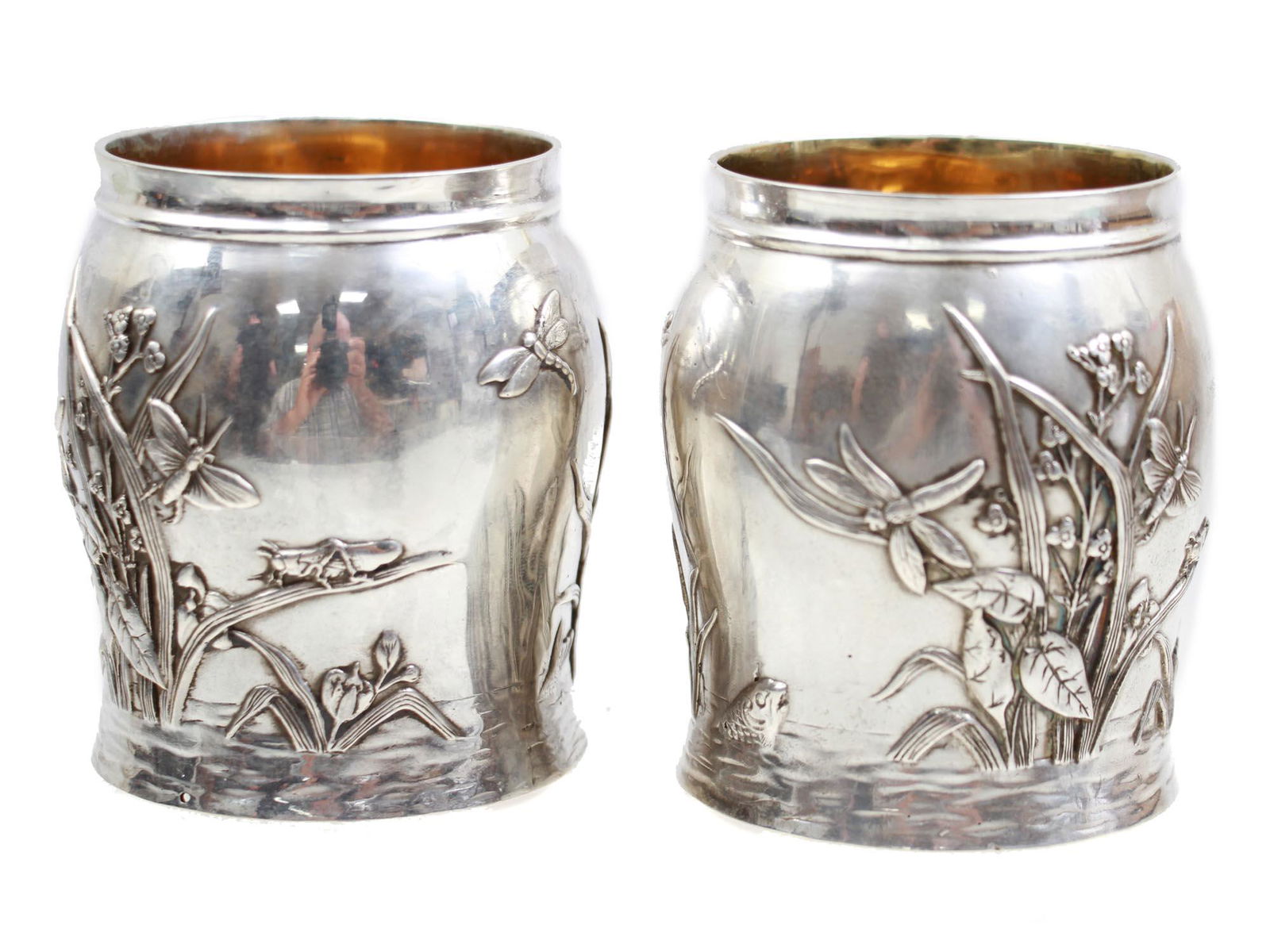 A RUSSIAN SILVER PAIR OF BAKER CUPS (1 of 7)
