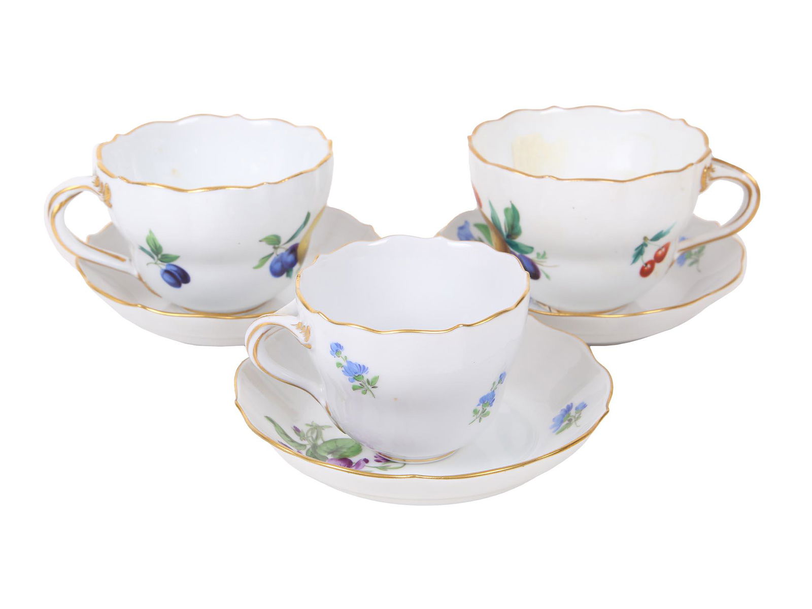 ANTIQUE MEISSEN PORCELAIN TEA COFFEE CUPS SAUCERS (1 of 9)