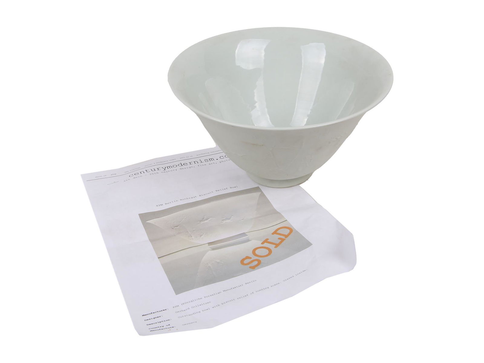 VINTAGE KPM BERLIN ROHTRAUT BISCUIT RELIEF BOWL (1 of 10)