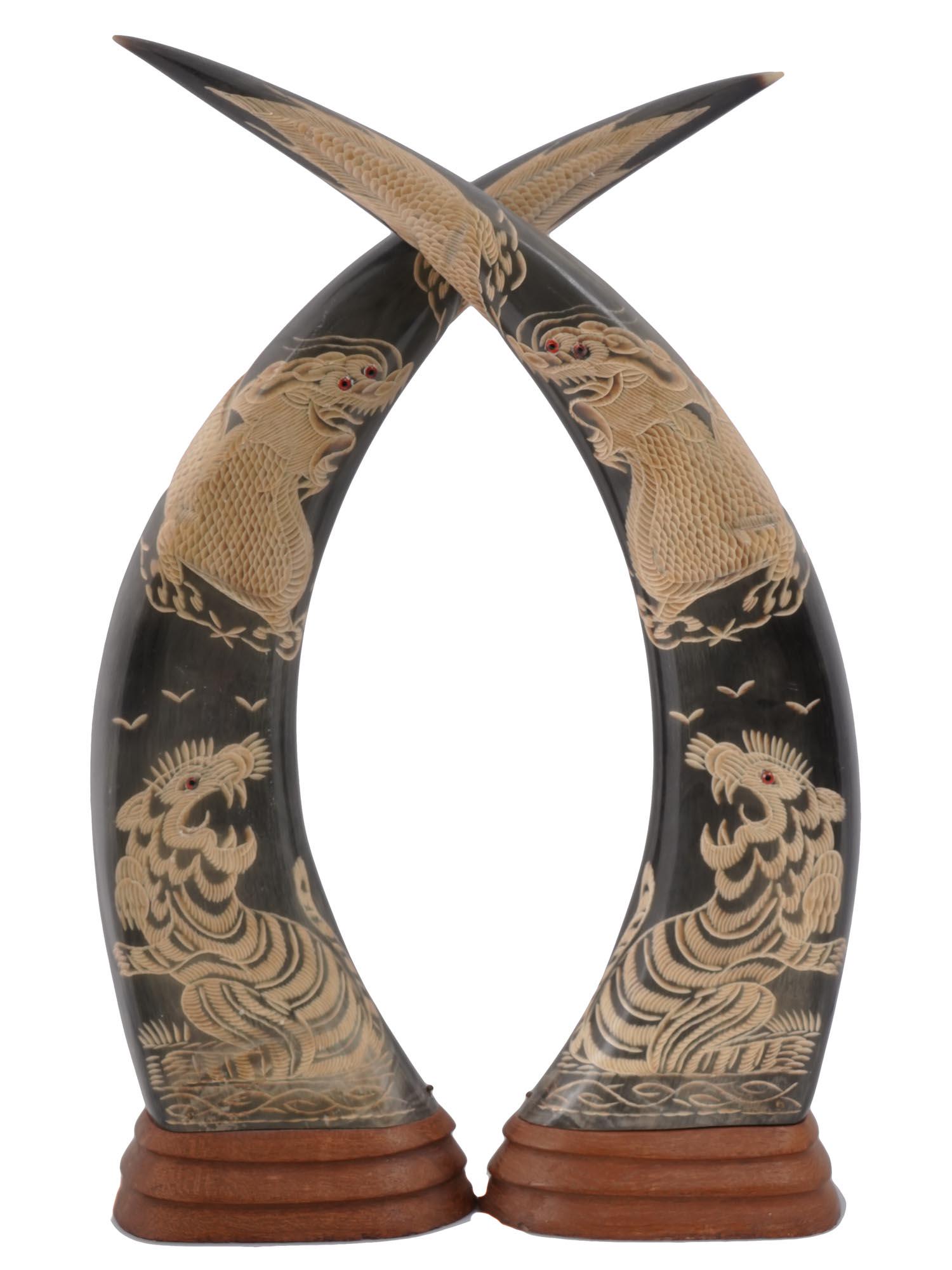 VINTAGE CARVED TIGERS DRAGONS WATER BUFFALO HORNS (1 of 4)