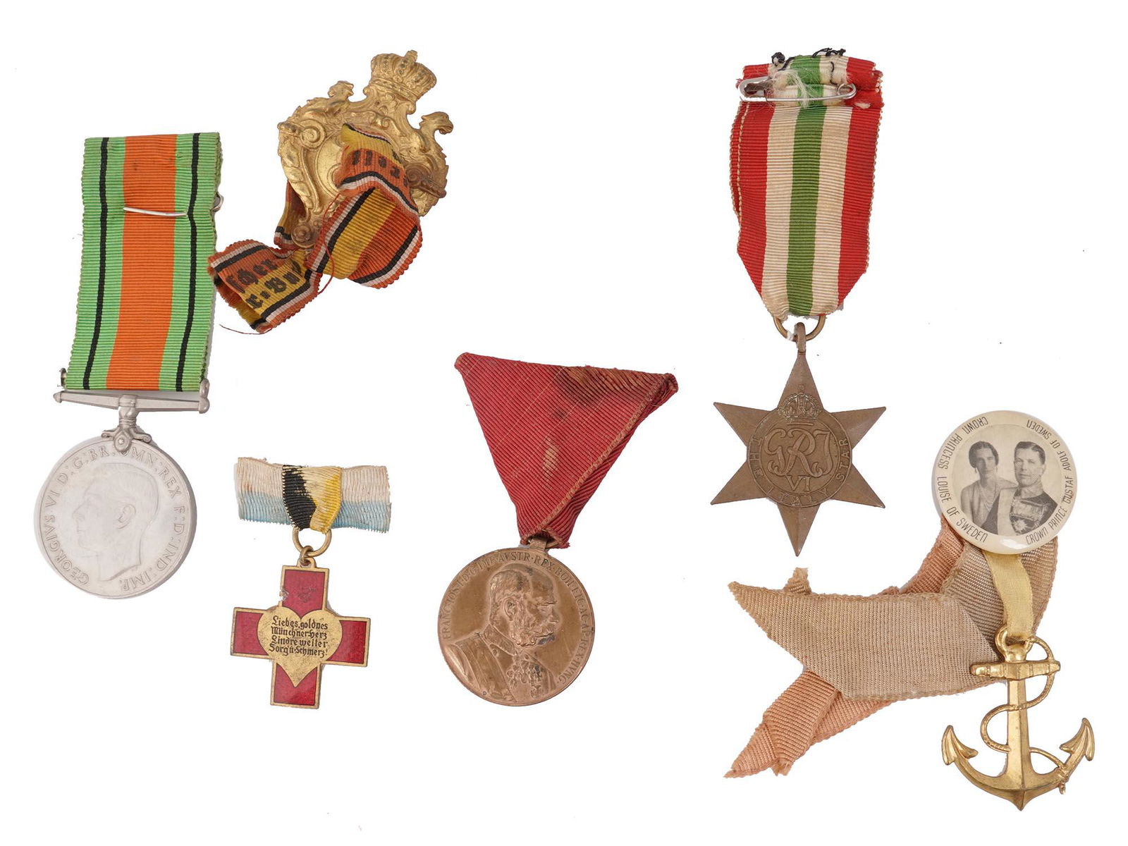 VARIOUS VINTAGE EUROPEAN MILITARY MEDALS (1 of 2)