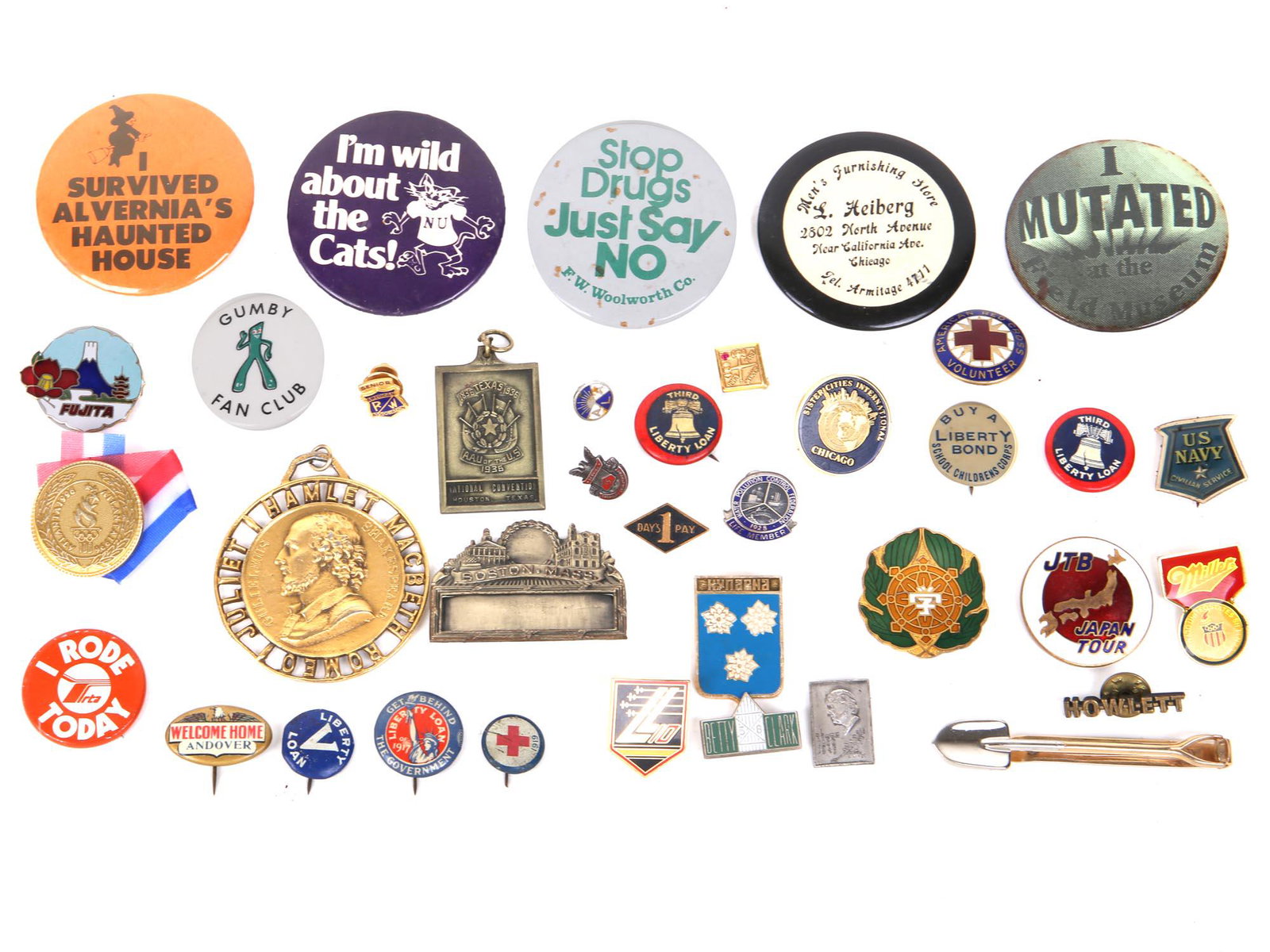 PINS AND BADGES COLLECTION MID CENTURY WORLDWIDE: A big collection of vintage pins and badges. Total of 37 items. American, Japanese, Soviet. Original antique 1917 Third Liberty Loan pin. Vintage Collectible Americana Pins Badges. Dimensions: Largest