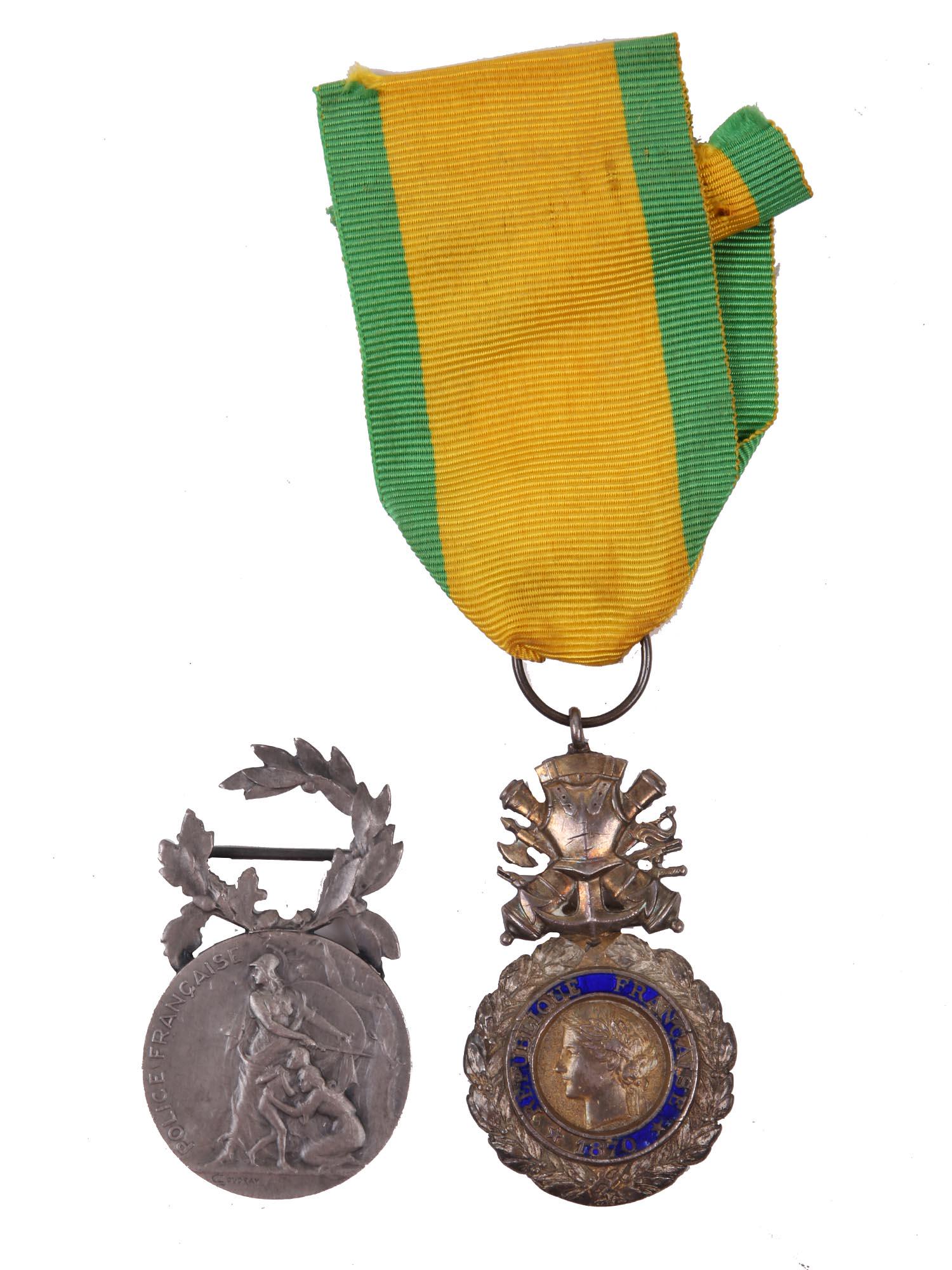 ANTIQUE FRENCH MEDALS MILITARY AND CIVIL FORCES (1 of 5)