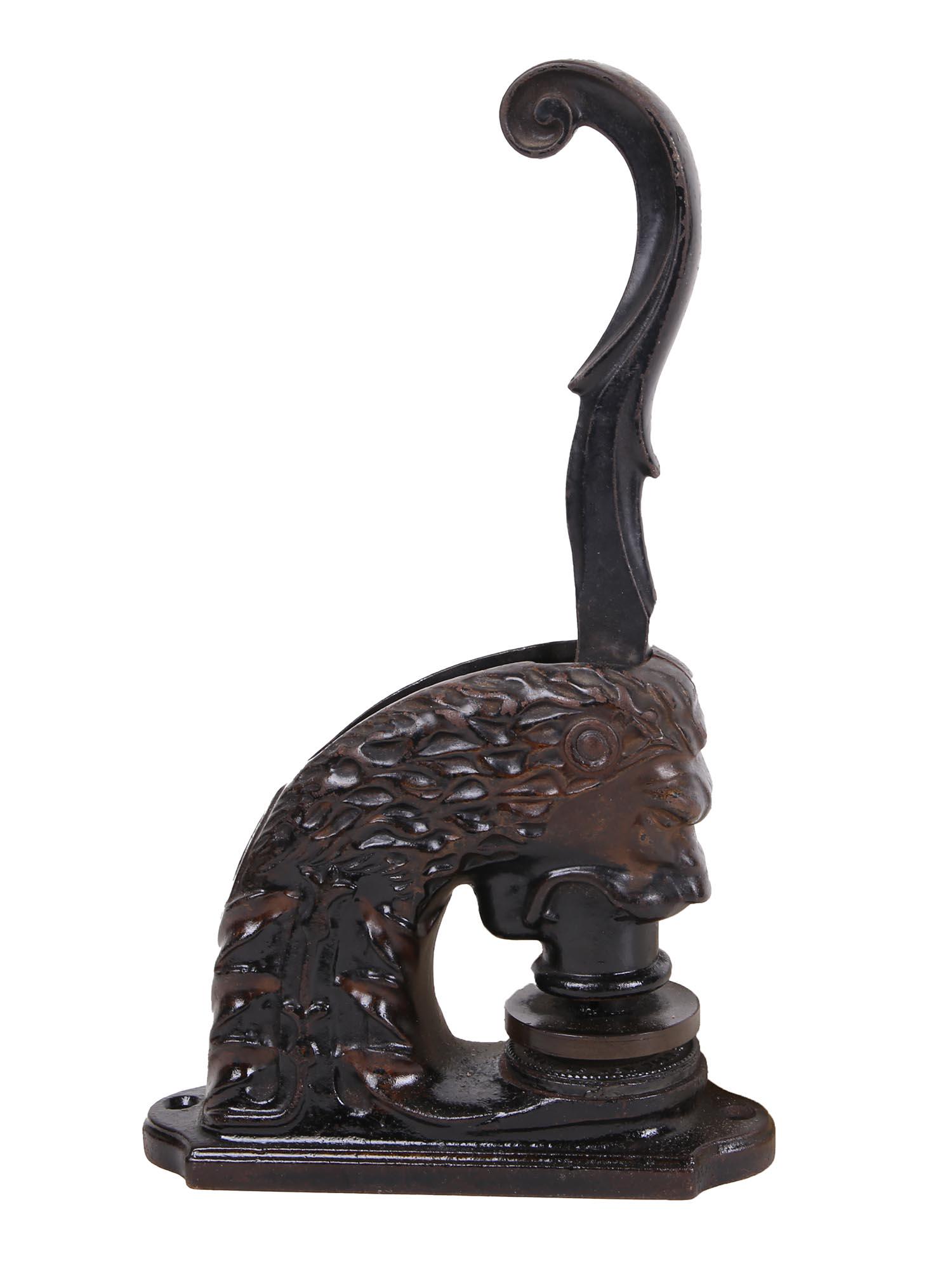 ANTIQUE CAST IRON SEAL STAMP PRESS LION HEAD: An antique Victorian and Gothic style embosser cast iron notary seal press stamp with a lion head design. Dated with engraving, September 27, 1904, on the side. Collectible rubber stamps and seals. Di