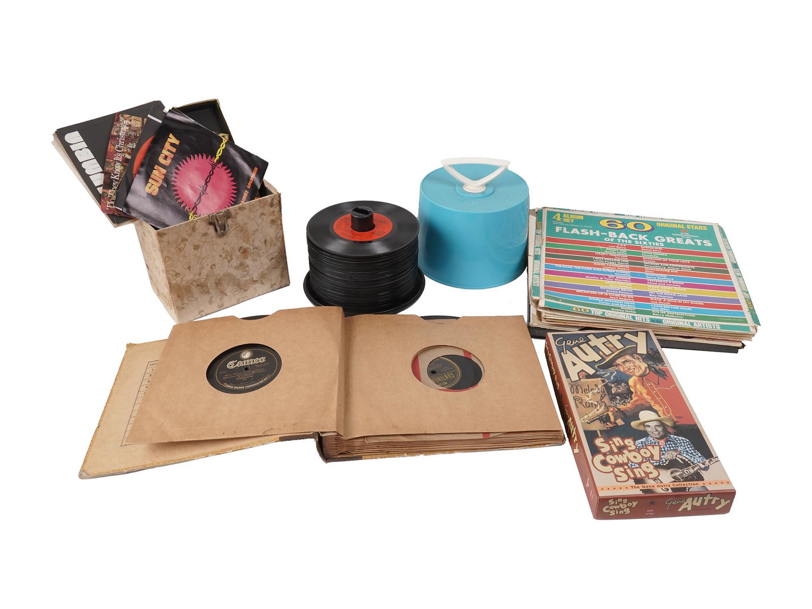 VINTAGE COLLECTION OF AMERICAN VINYL RECORDS: A huge collection of vintage vinyl recordings, mainly American music albums including Musical Annual, The First Family, Chacksfield Plays The Beatles Song Book, The Discotheque Dance Album, 60 Flash B