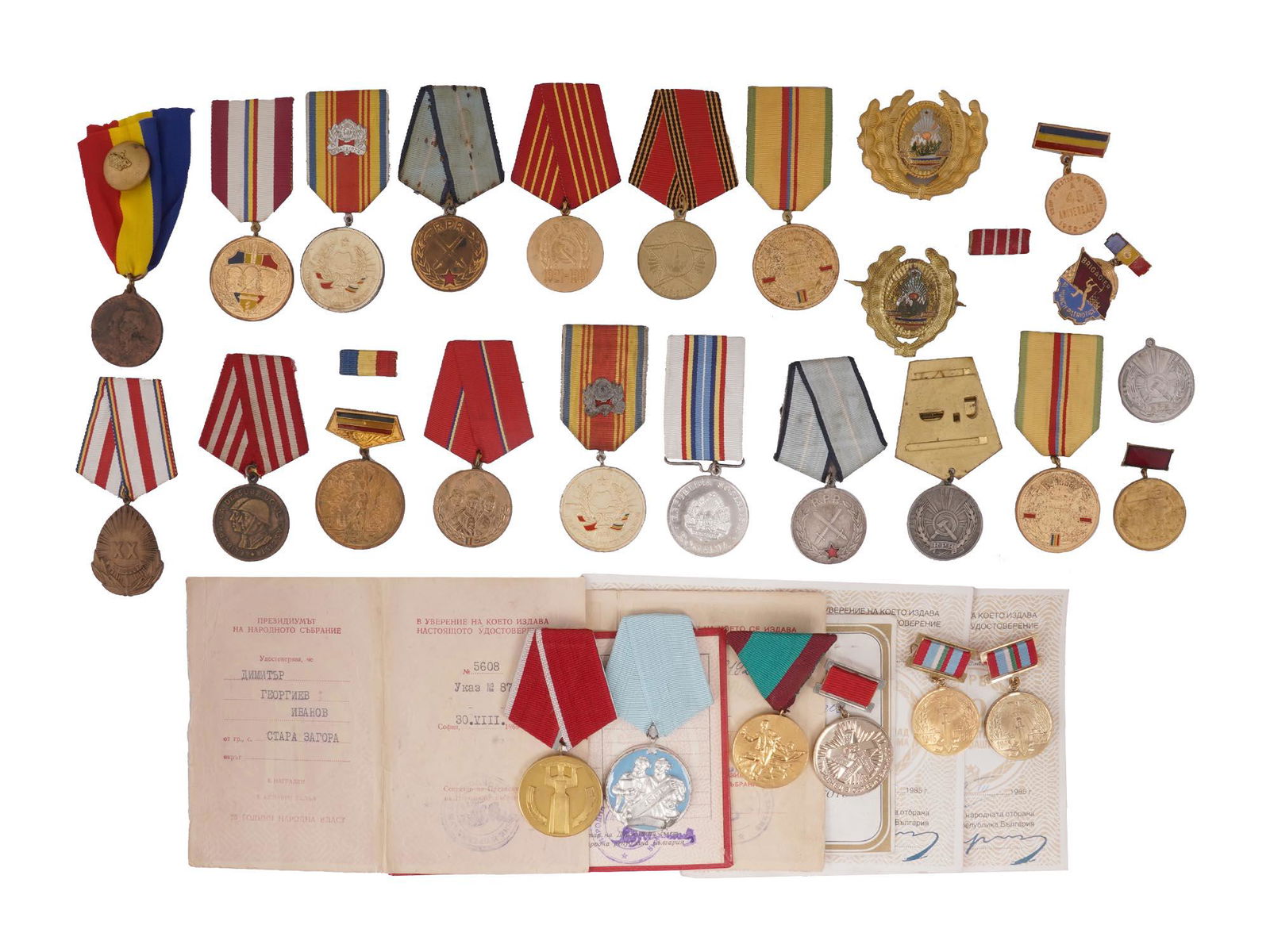 SOVIET ROMANIAN MEDALS AND AWARD CERTIFICATES (1 of 6)