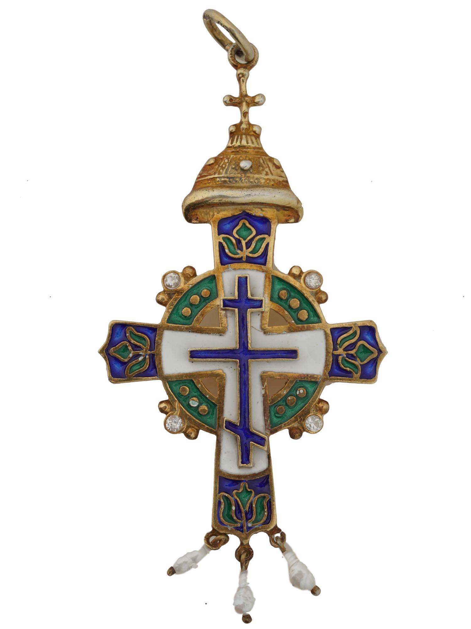 RUSSIAN GILT SILVER AND ENAMEL CROSS PENDANT (1 of 4)