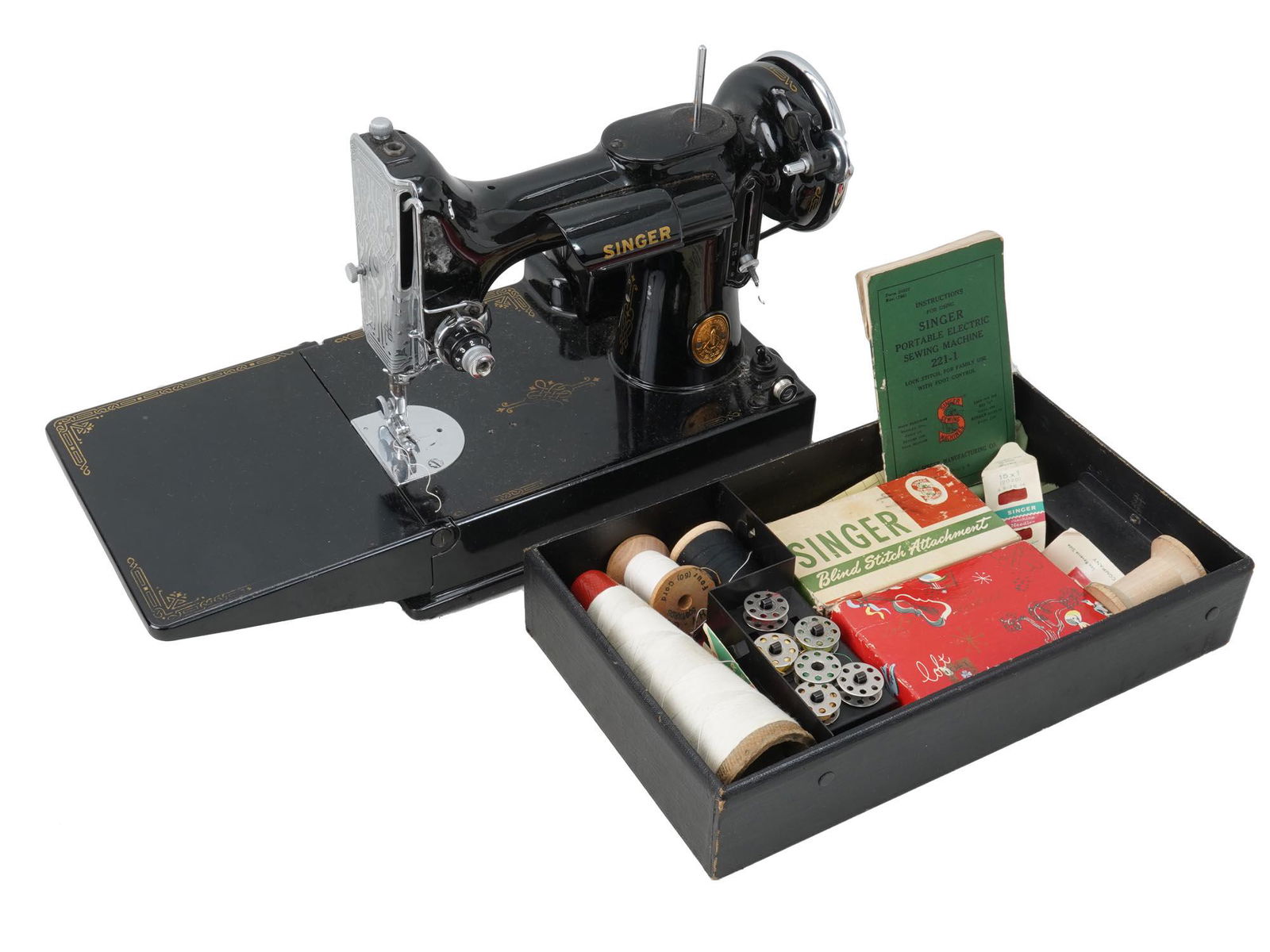 VINTAGE SINGER PORTABLE ELECTRIC SEWING MACHINE (1 of 13)