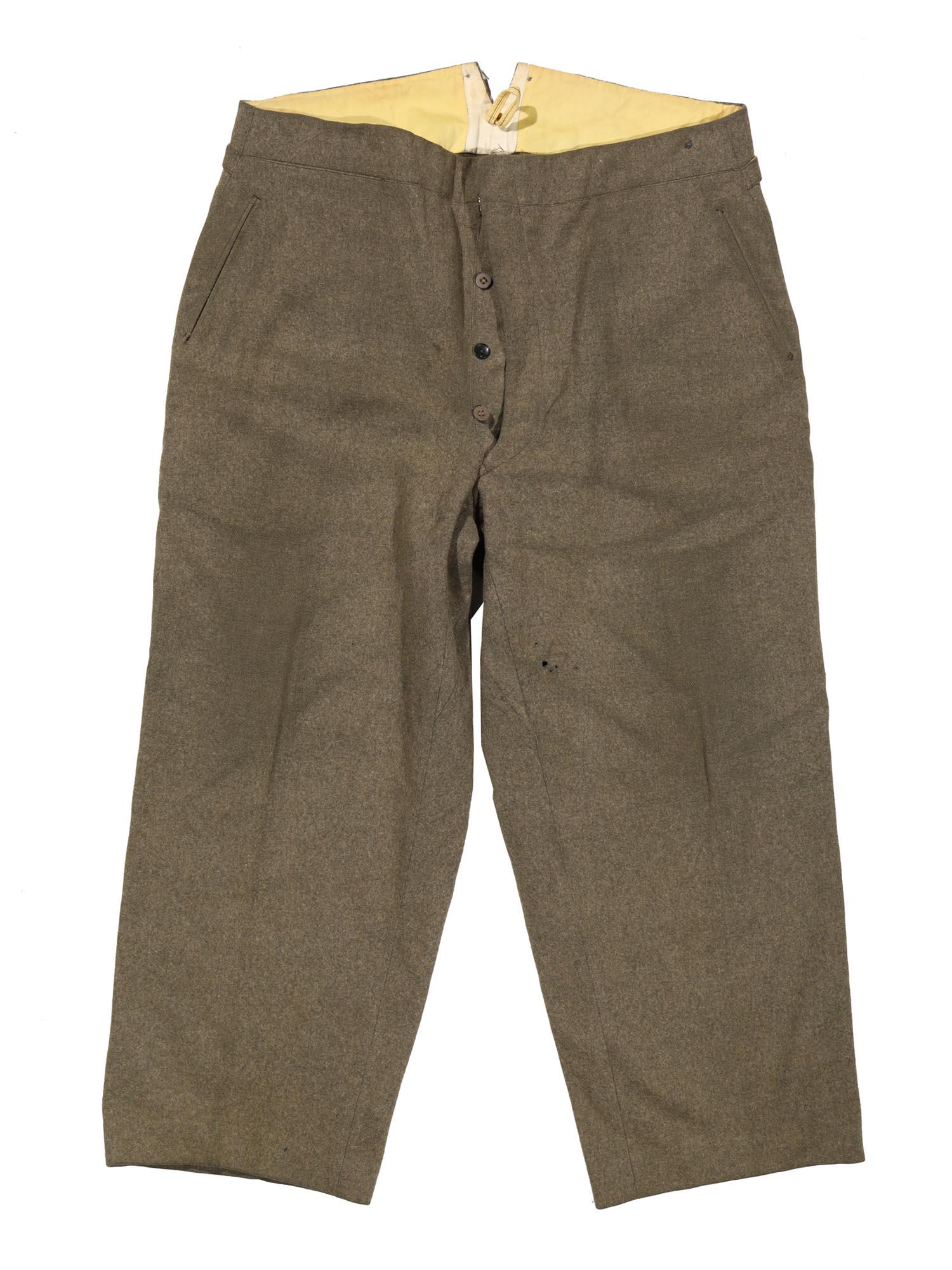 A PAIR OF GERMAN ARMY WWII FIELD GREEN PANTS (1 of 6)