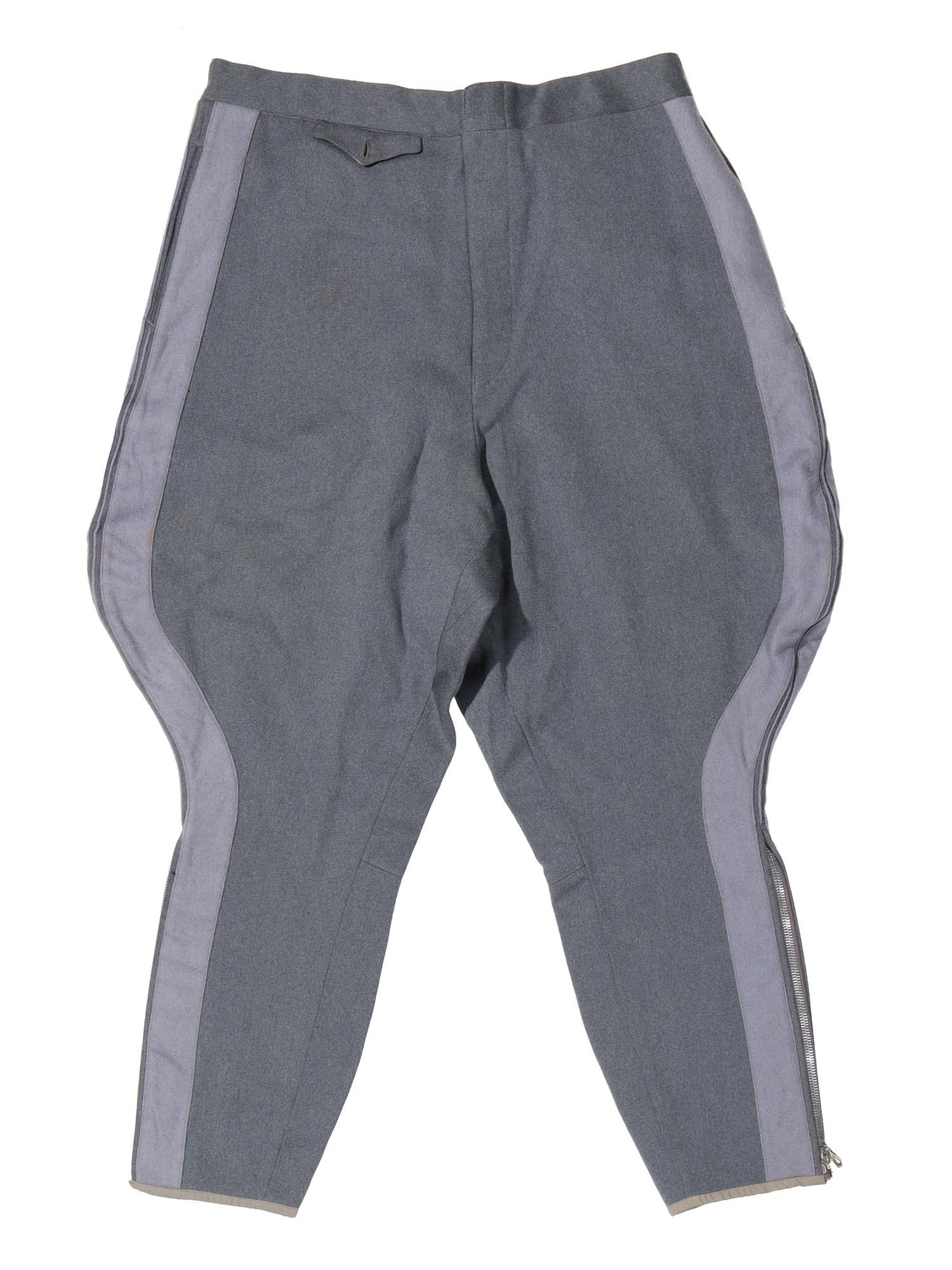 A PAIR OF GERMAN WWII LUFTWAFFE GENERAL BREECHES (1 of 6)
