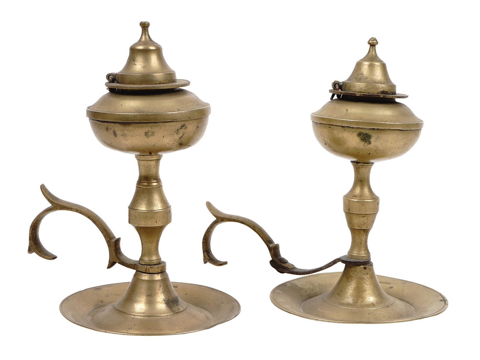 ANTIQUE 19TH C CONTINENTAL BRASS WHALE OIL LAMPS: A pair of antique finely turned brass gimbal shipâ€™s whale oil lamps set on a heavy round dish form spun bases with finger grips, dated circa the mid 19th century. Antique Lighting For Home Deco
