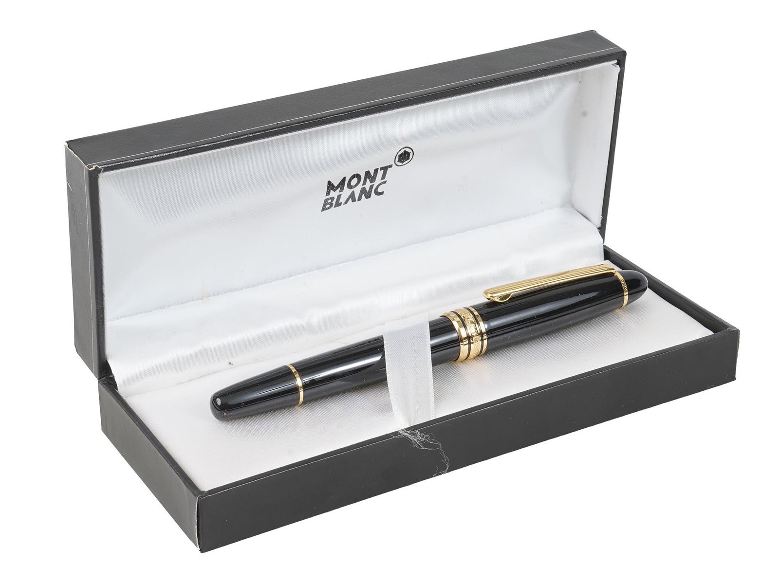 MONTBLANC MEISTERSTUCK FOUNTAIN PEN IOB: A fine quality Montblanc Meisterstuck black resin and gold plated fountain pen. The tip is decorated with a white enamel flower, the nib is marked: Iridium Point Germany. Complete with a branded case.